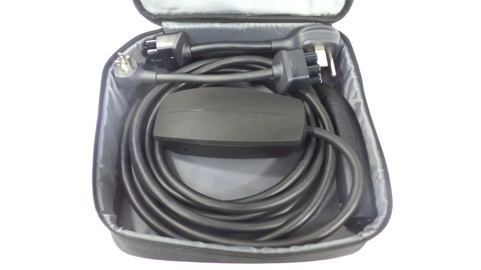 1937825‑00‑C Tesla Y 3 S X Mobile Connector Gen 3 EV Charger 32A 20-ft Cable