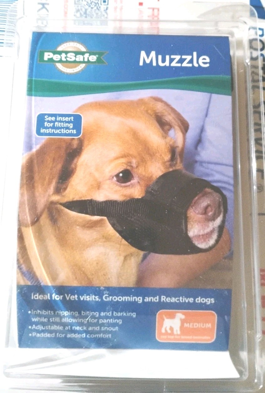 Petsafe Muzzle - Medium Breeds, Black Padded for Comfort & Adjustable! MUZ-M-BLK