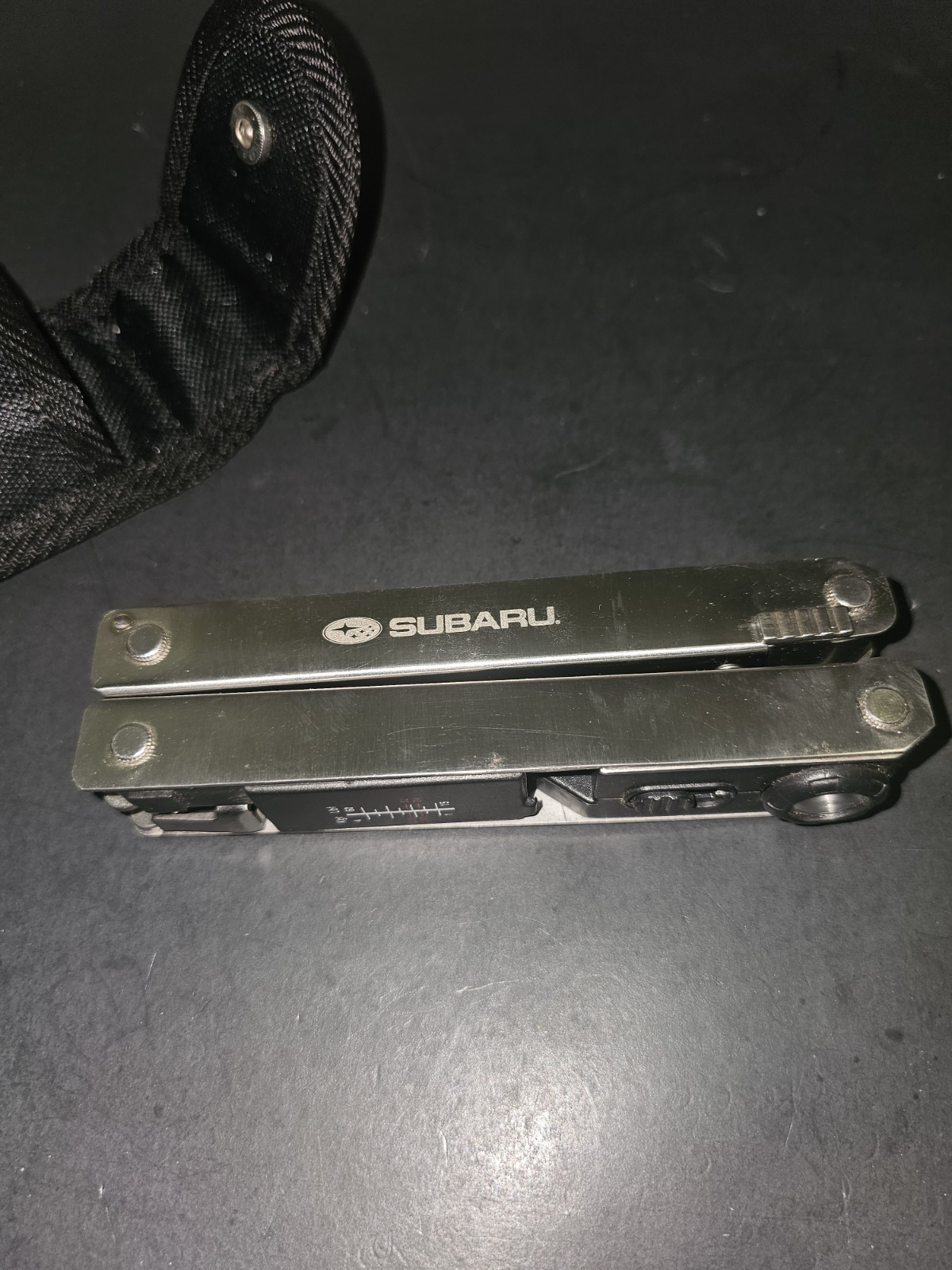 Subaru Multitool Leatherman Style Needs Battery For Led