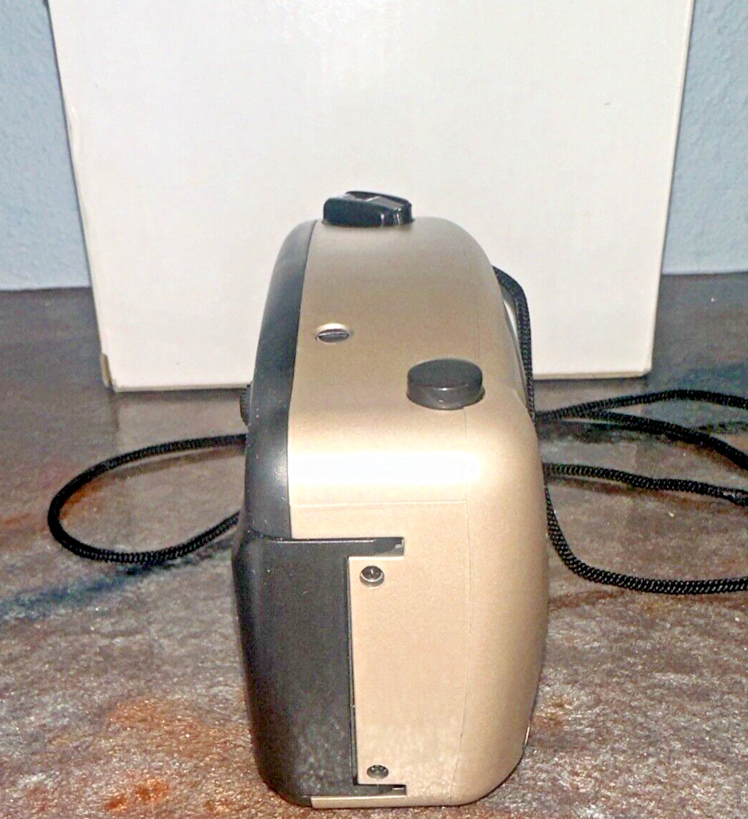 DS Max HC 2000 35mm point and shoot Camera