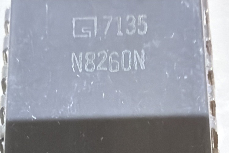 N8260N Integrated Circuit IC 24 Pin