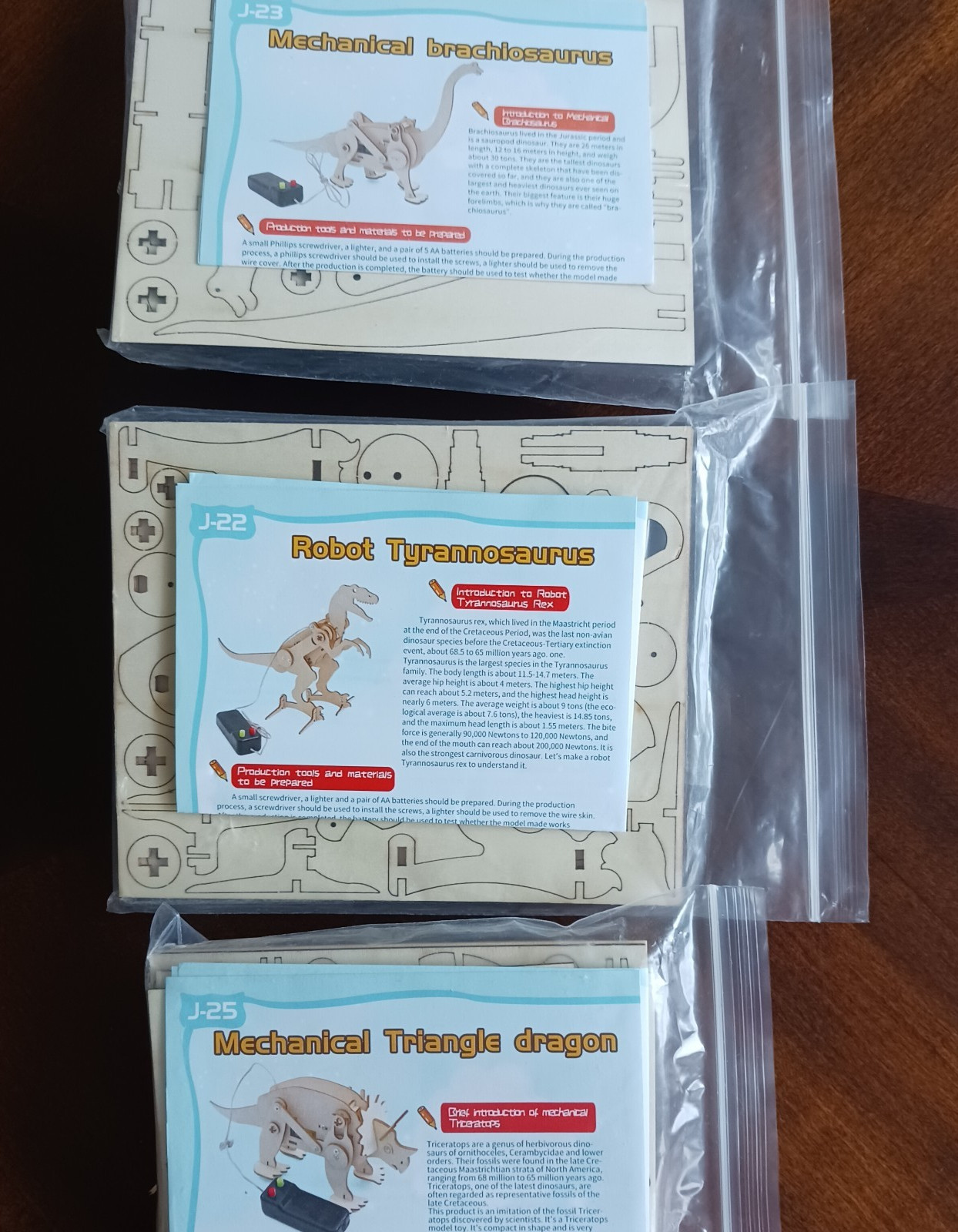 Set of 3 Moving Dinosaur Robots - TYRANNOSAURUS + BRACHIOSAURUS + TRICERATOPS