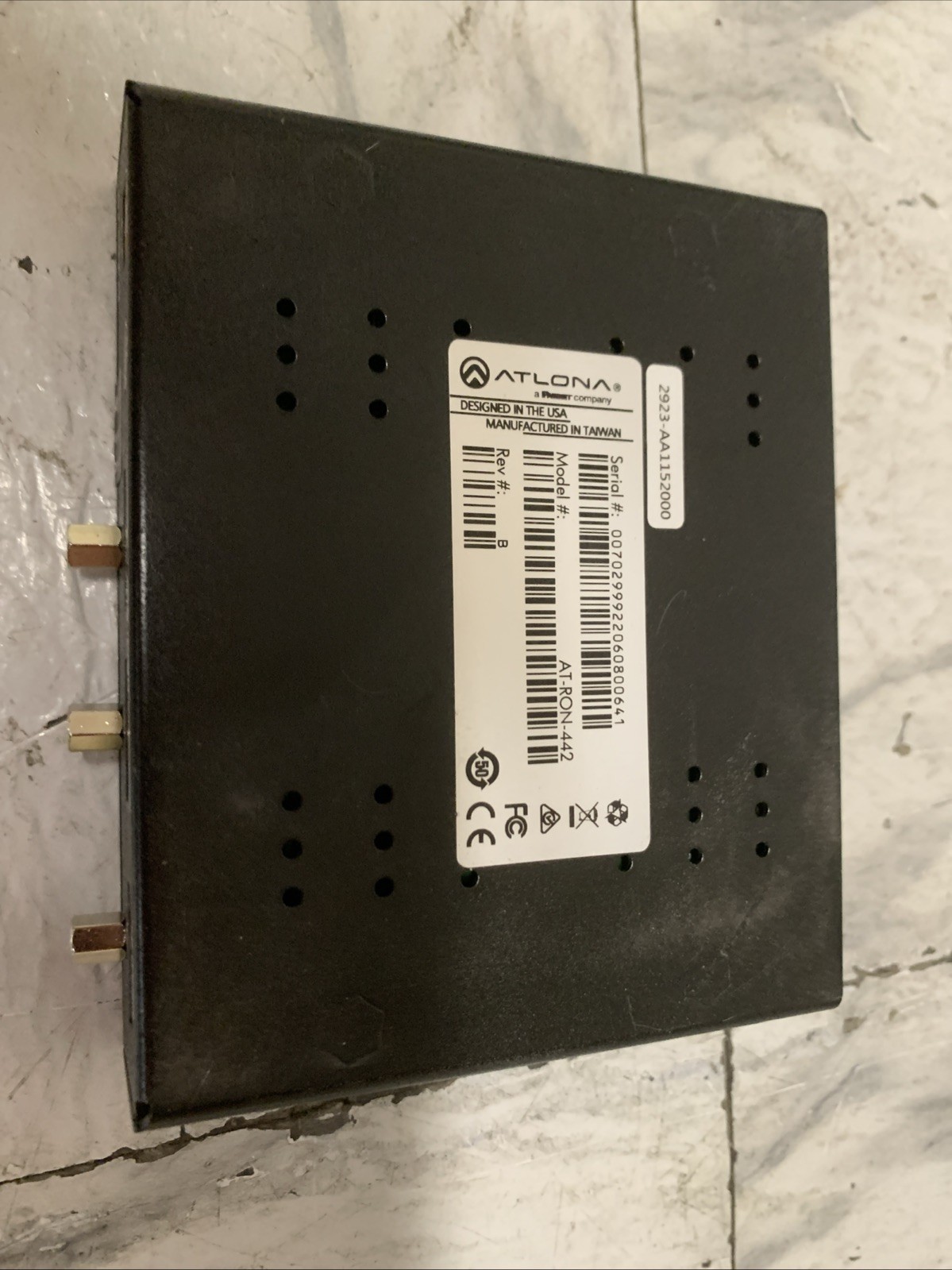 Atlona Rondo AT-RON-442 HDMI Amplifier Distributor