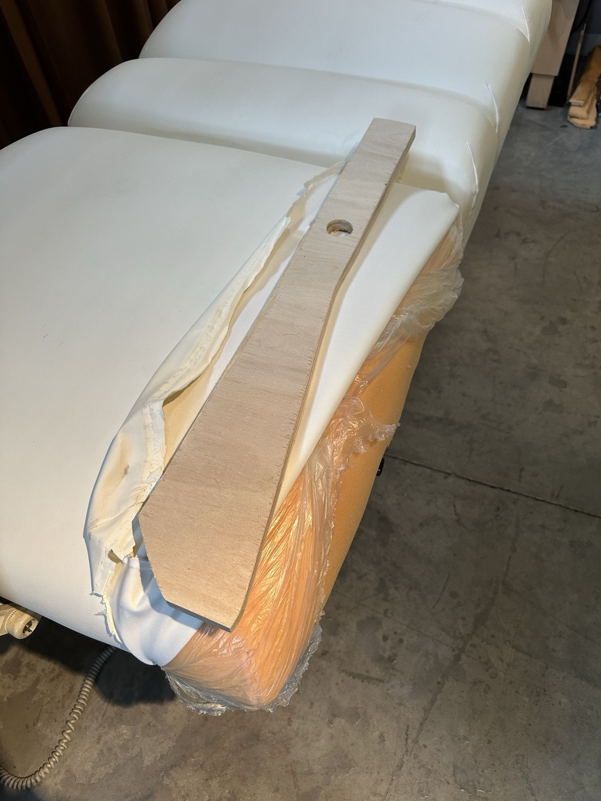 Oakworks Celesta / Clodagh Gemini Electric Massage Table