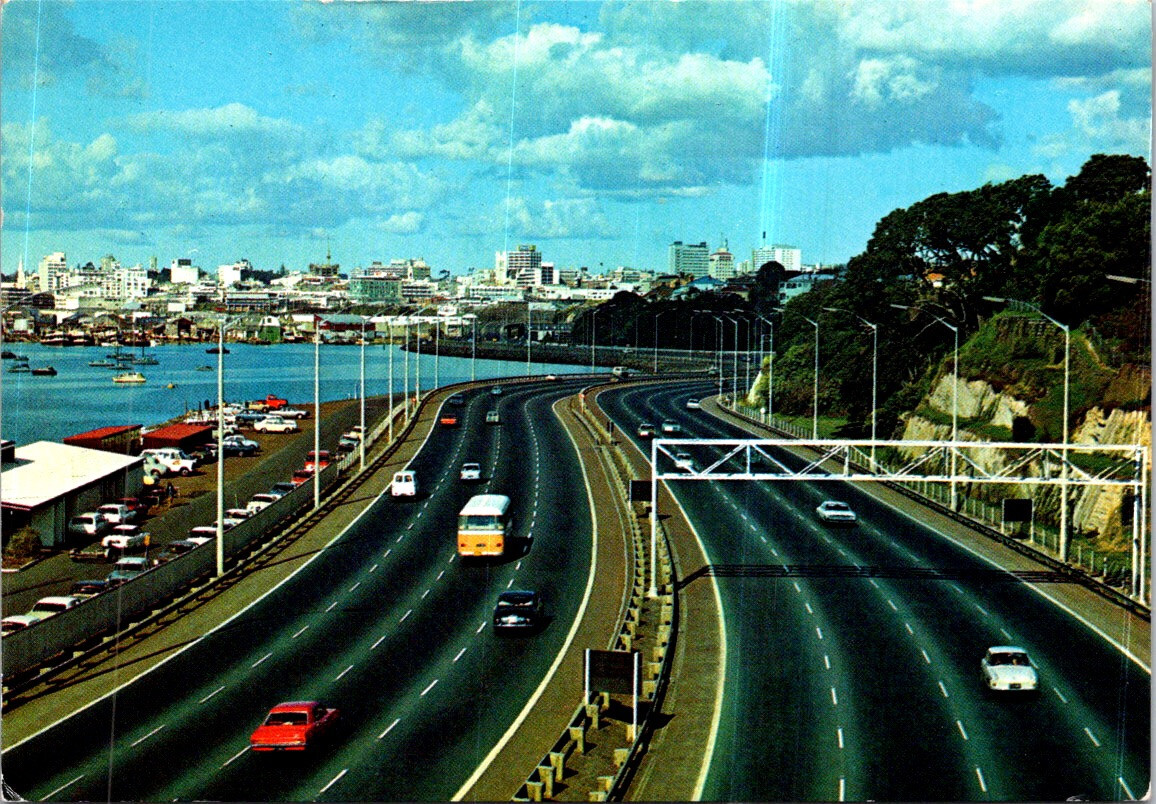 (1036) 6-6-2025 - New Zealand - Auckland motorway