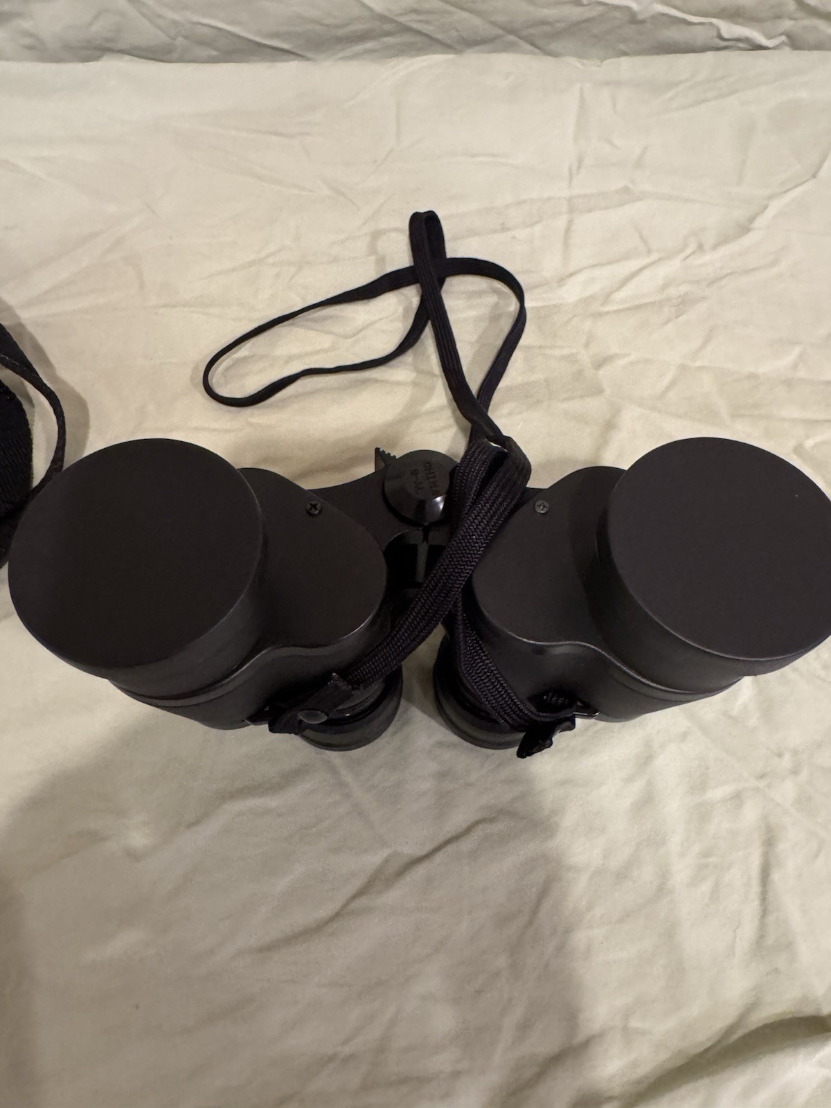 Bushnell 7x35 Binoculars Instafocus With Carrying Case