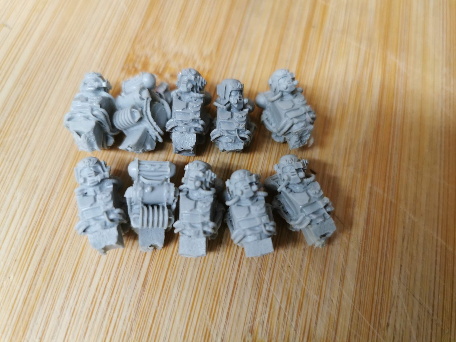 Forgeworld 40k Astra Militarum Cadian Hostile Environment x10 Trooper torsos OOP
