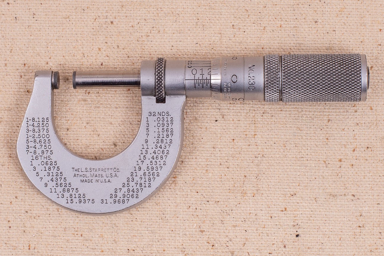 FINE Starrett 0-1" Micrometer No.230 0.0001" Carbide Faces Friction Thimble