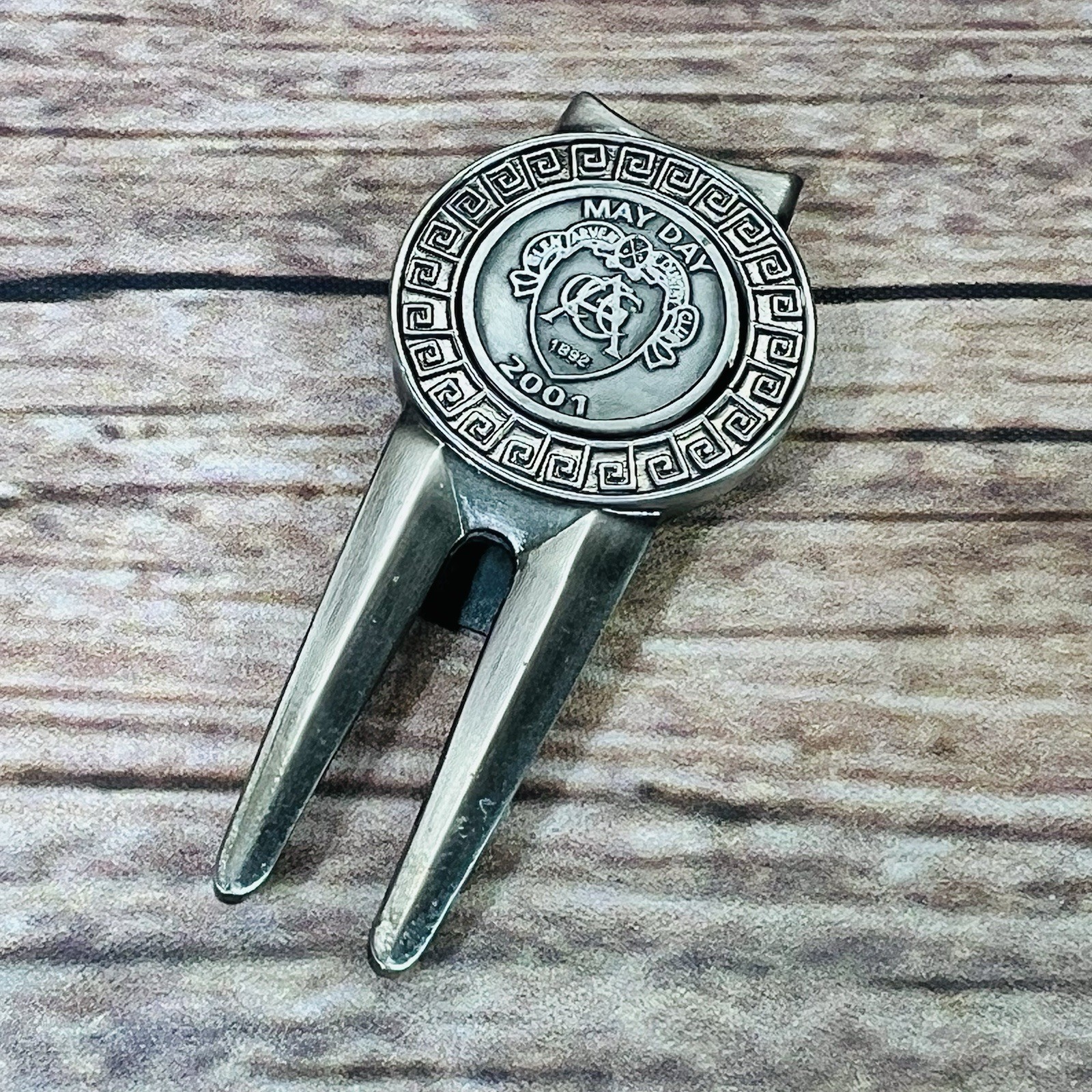 2001 PGA Championship Divot Tool & 1" Coin Style Marker