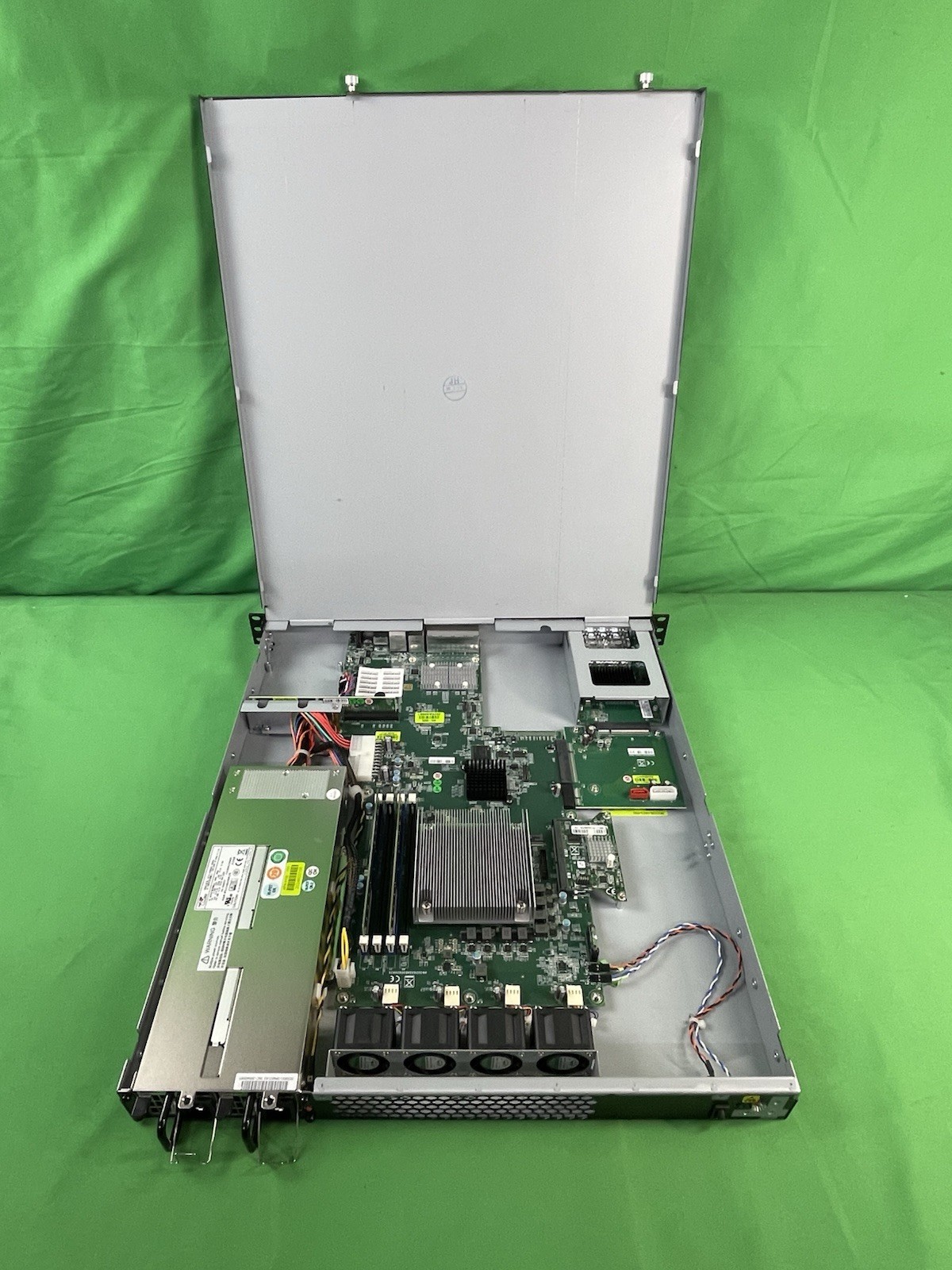 Check Point Quantum 6600 QM-1 Security Gateway Appliance | 16GB RAM *NO HDD*
