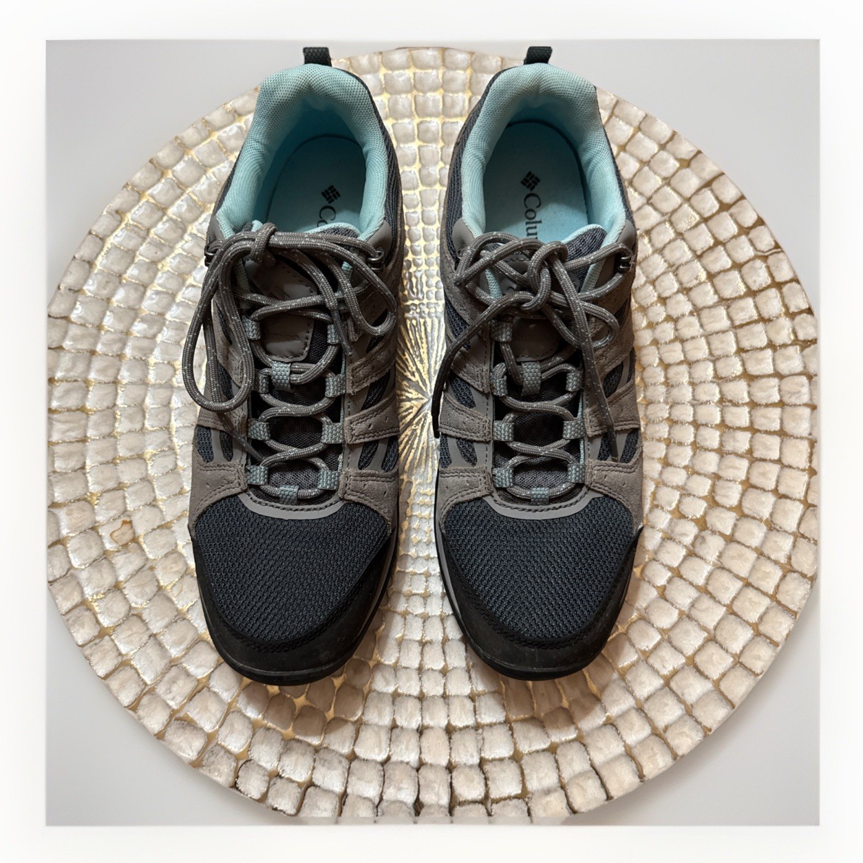 Columbia Women’s 10.5M Redmond V2 Techlite Hiking Low Boot Waterproof Shoes