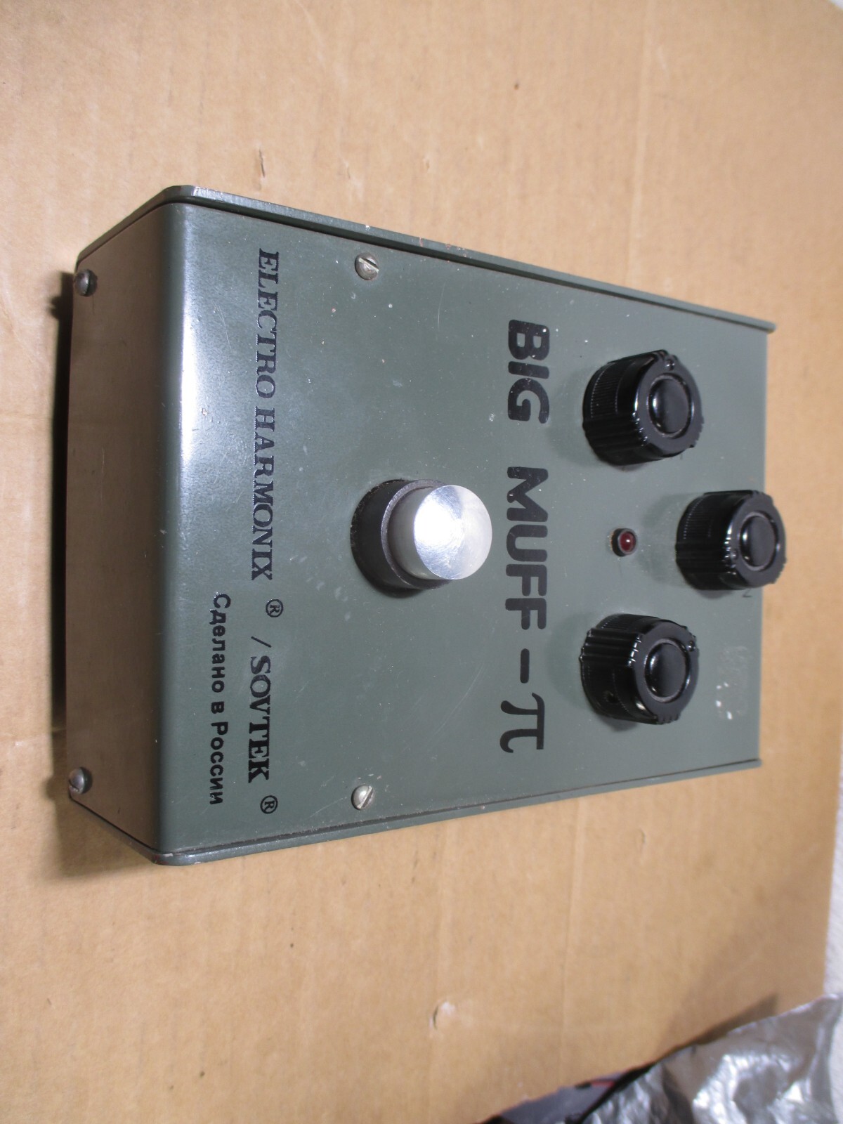 Sovtek Big Muff Pi Green Russian Bubble Font Guitar FX Fuzz Pedal & Box see pic
