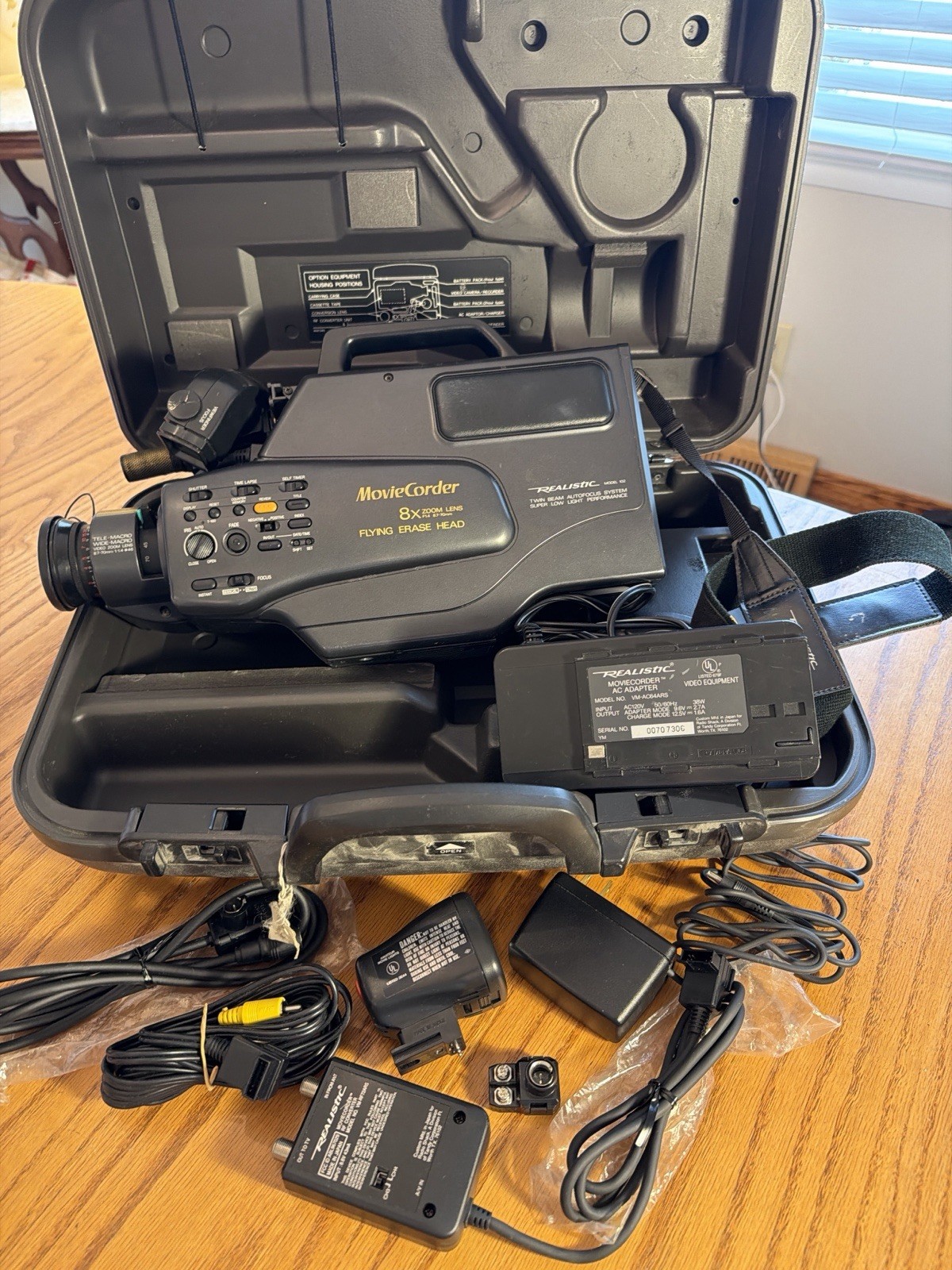 Realistic Moviecorder Model 102 VHS Camcorder w/ Case & Accessories Untested