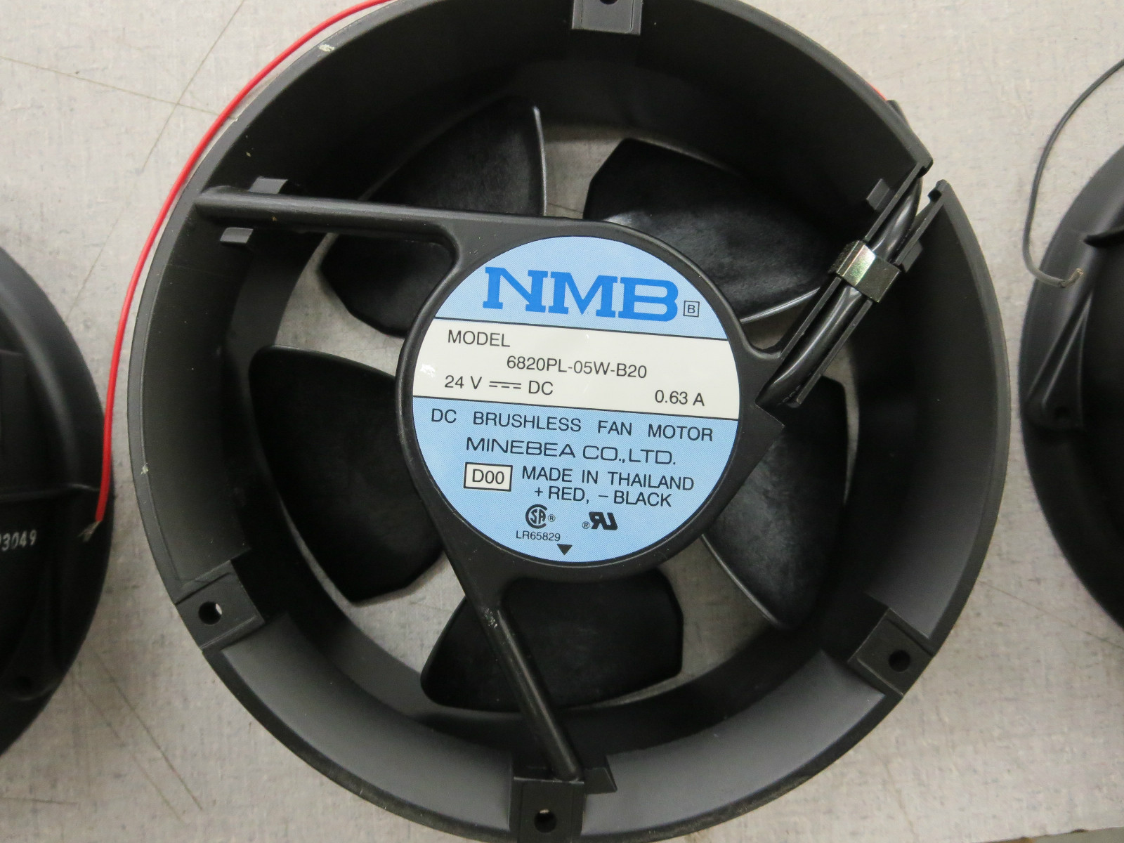 NMB 6820PL-05W-B20 24VDC 0.63A DC Brushless Fan NEW