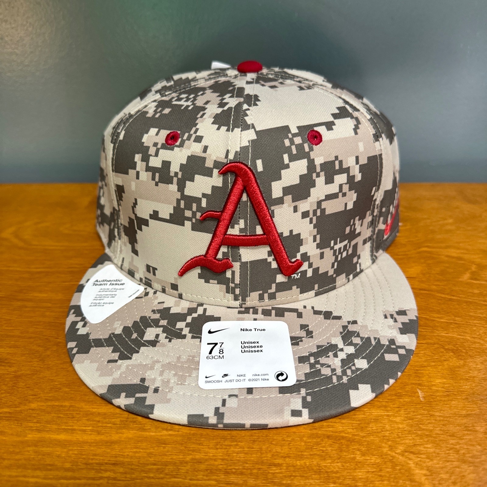 Nike True Arkansas Razorbacks Retro Flatbill Digital Camouflage Fitted Hat Cap