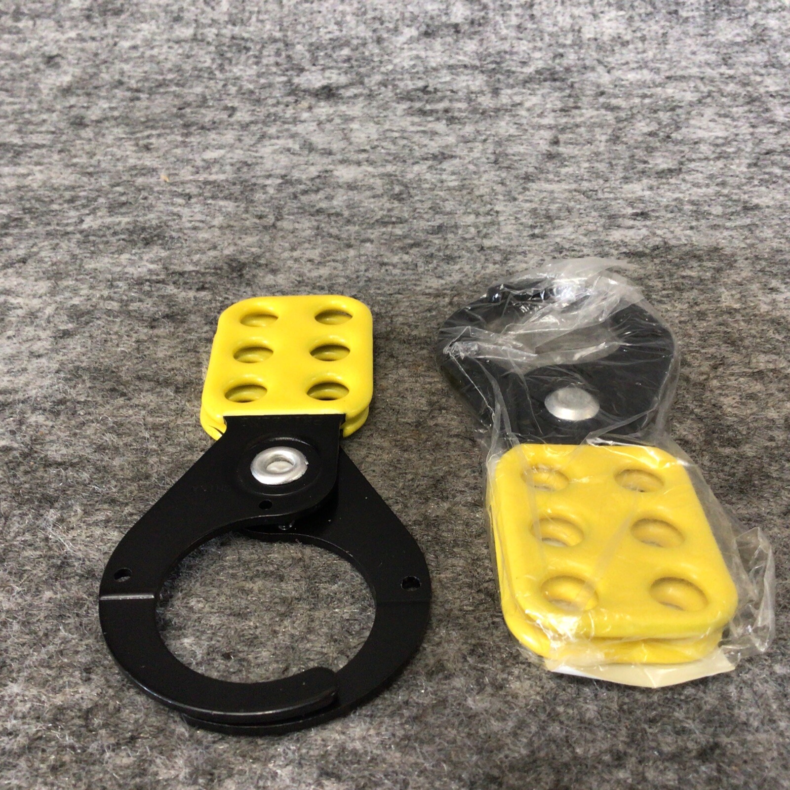 Lot Of 2 Brady 49255 Prinzing 1-1/2" Steel Corrosion Resistant Lock Out Hasp