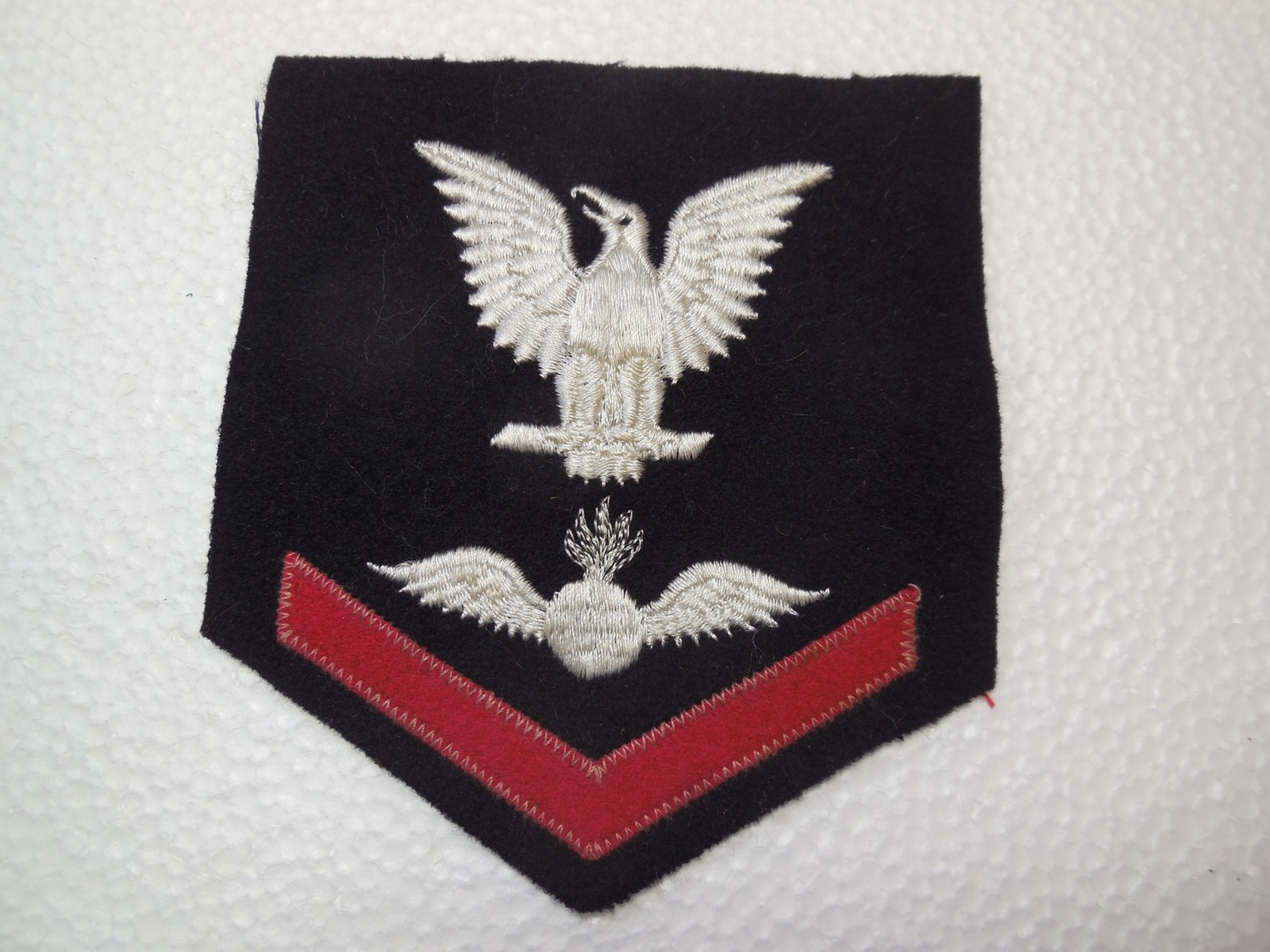 WWII ERA US NAVY PETTY OFFICER THIRD CLASS AVIATION ORDNANCEMAN RATE PATCH