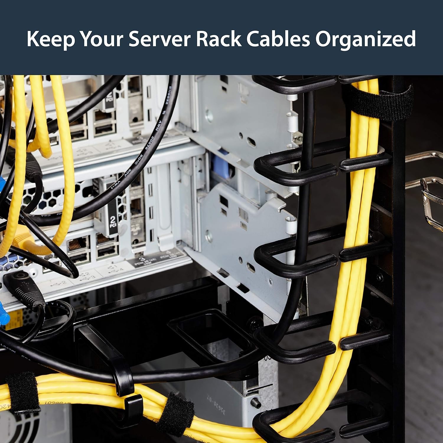 StarTech CMVER40UD Vertical Server Cable Organizer with D-Ring Hooks Rack Cord