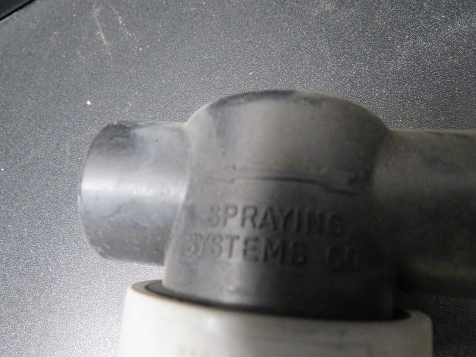 Spraying Systems 122-1/2-PP Filter - Red Mesh