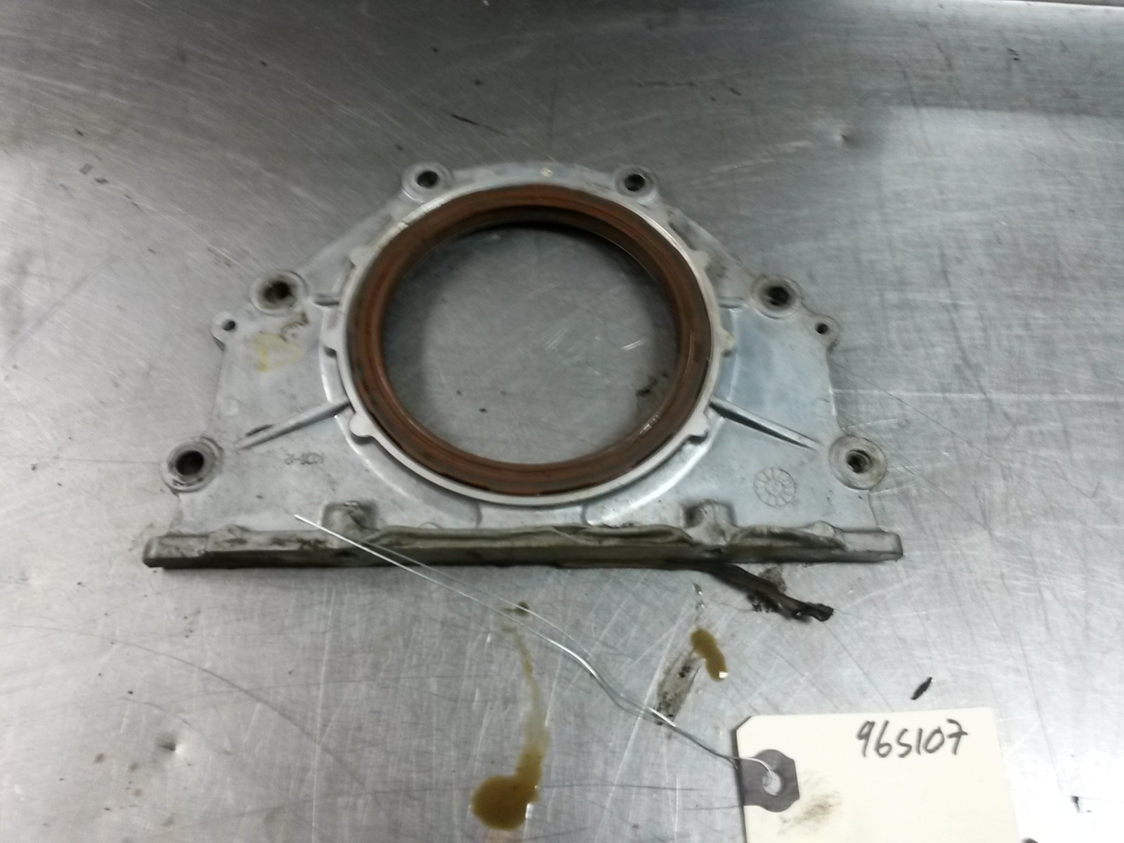 Rear Oil Seal Housing For 04-06 Toyota Camry  3.3