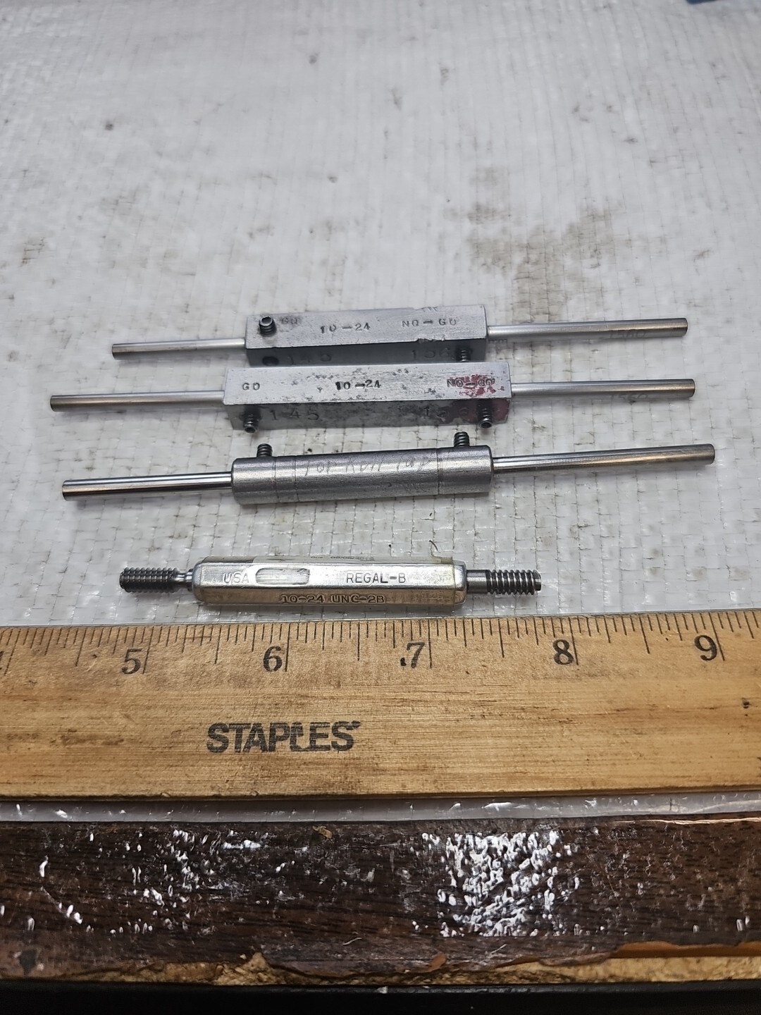 REGAL BELOIT 10 - 24 UNC 2B  THREAD PLUG GAGE GO NO GO P.D.'S = .1629 & .1672