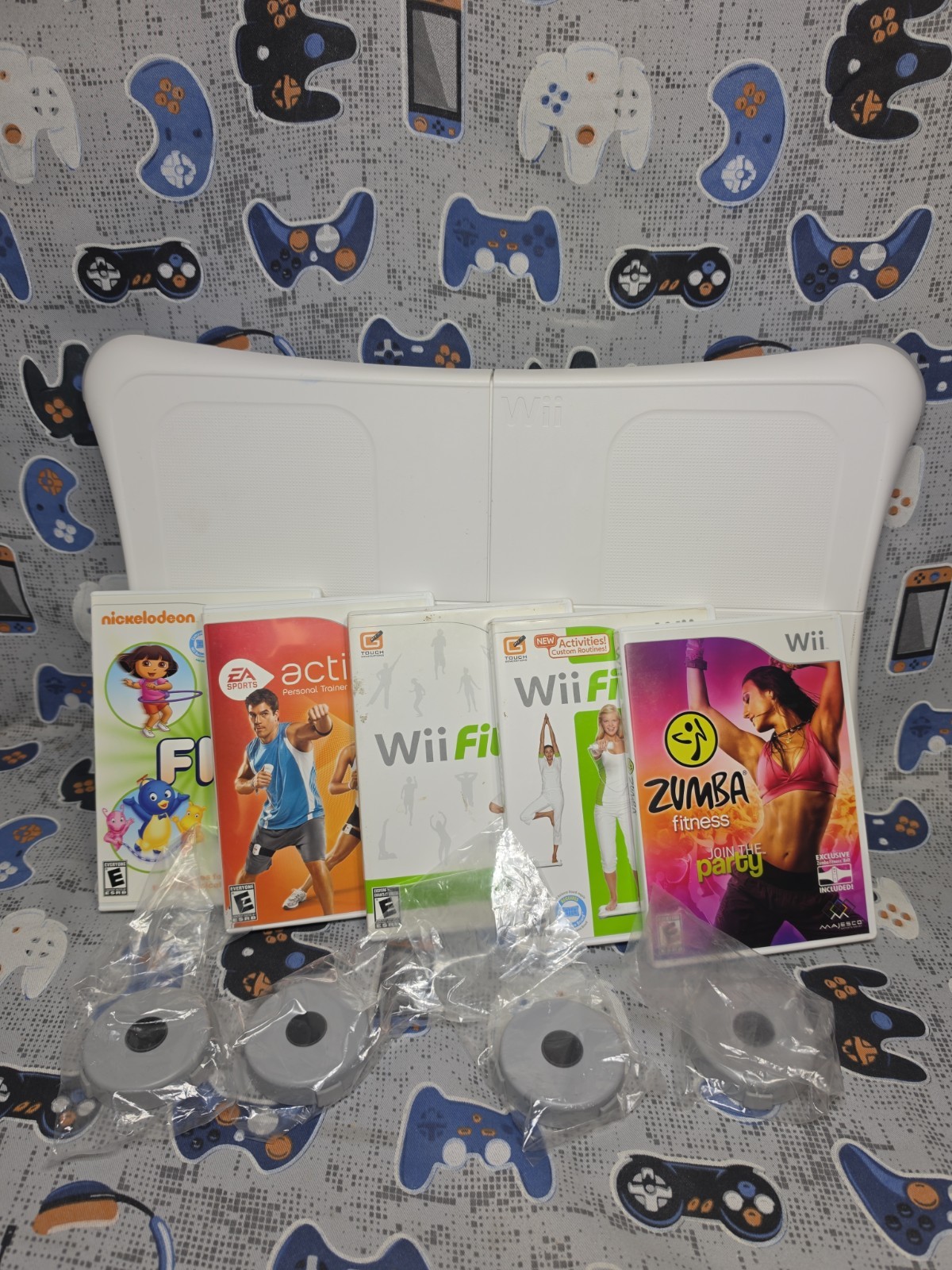 Nintendo Wii Fit Balance Board Bundle with 5 Games CLEANED & TESTED EXCELLENT