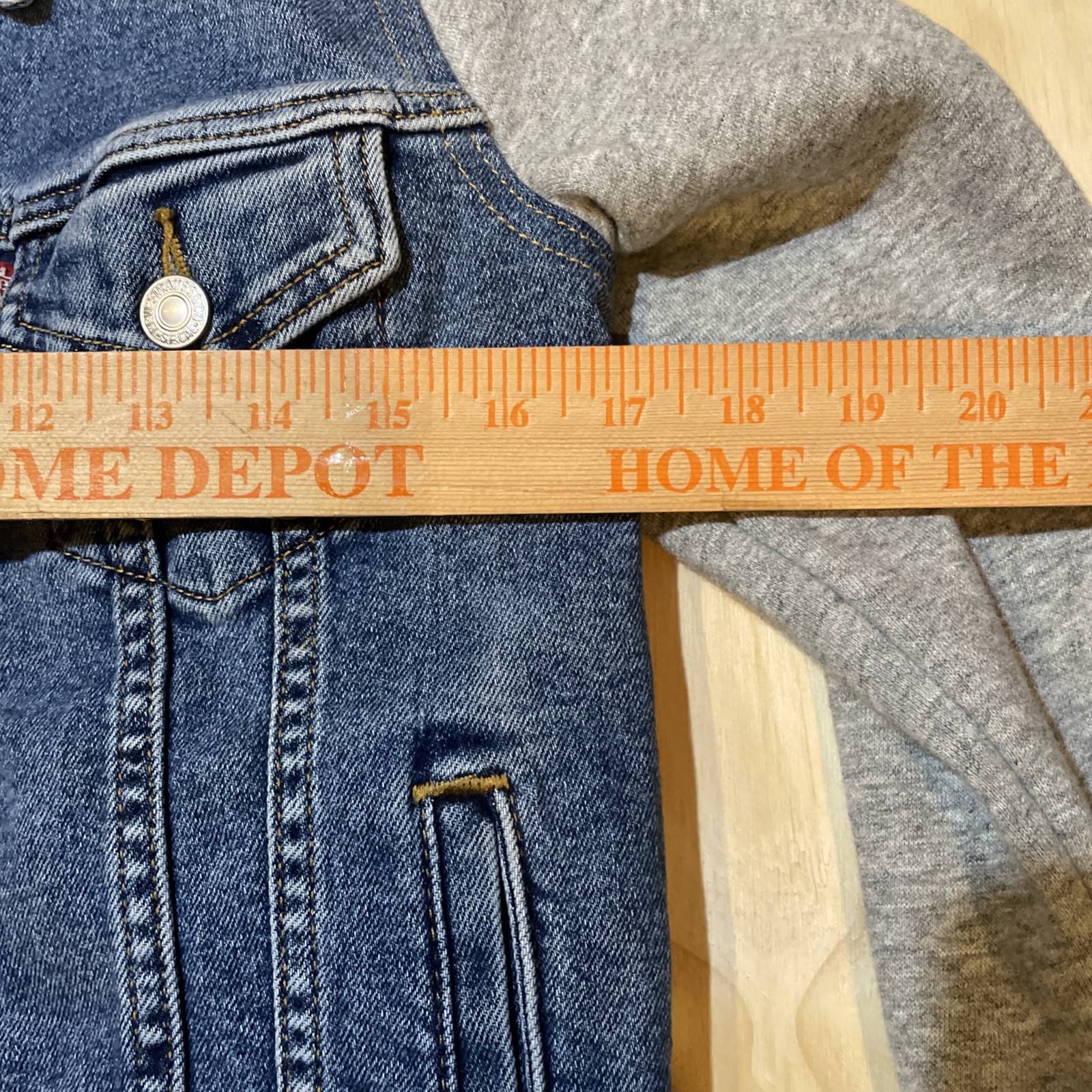 Levi Strauss Denim Hybrid Trucker Jacket Small. Excellent Condition