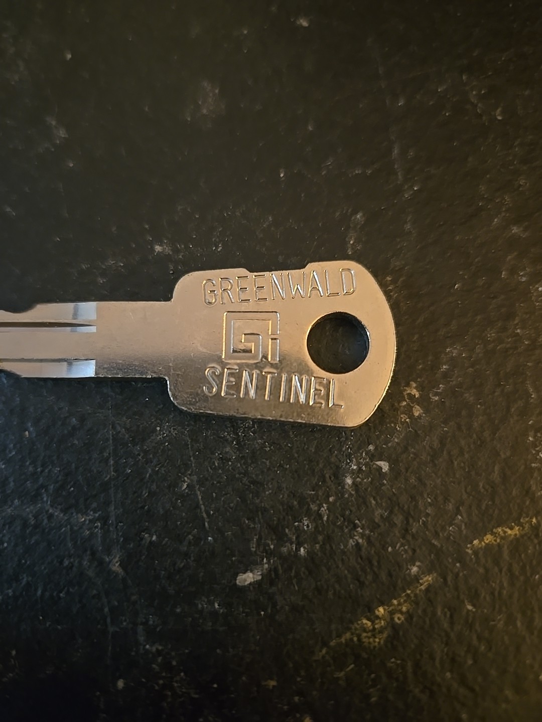 GREENWALD SENTINEL KEY CODED G1164 (3D5)