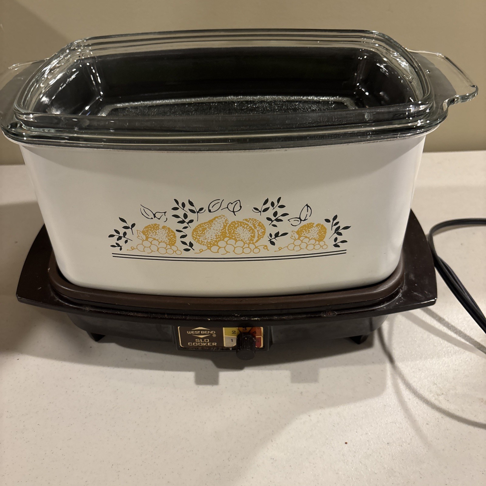Vtg West Bend 4 Qt Slow Cooker Glass Lid Fruit Motif 1970s