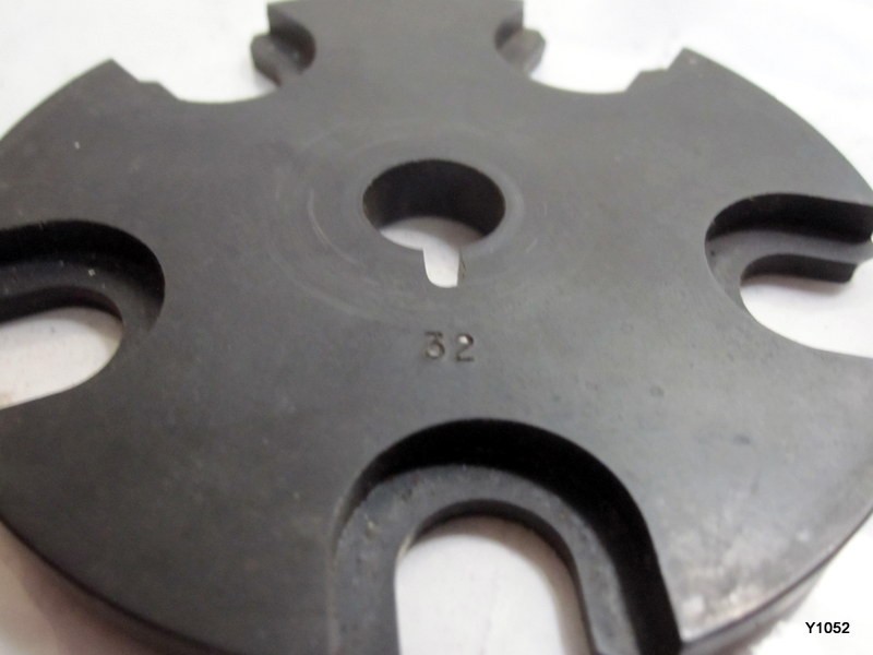 Hornady Shell Plate for Lock N Load AP/Projector Size #32 392632