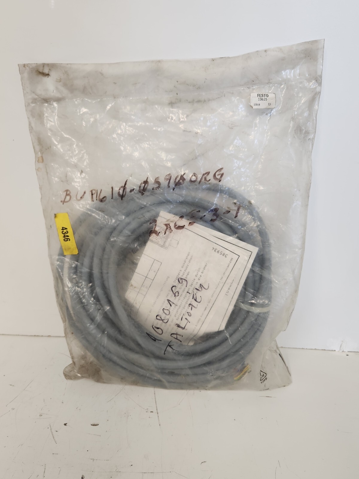 NEW IN BAG! FESTO 10M 3A CONNECTING CABLE 18625 / KMP325P1610