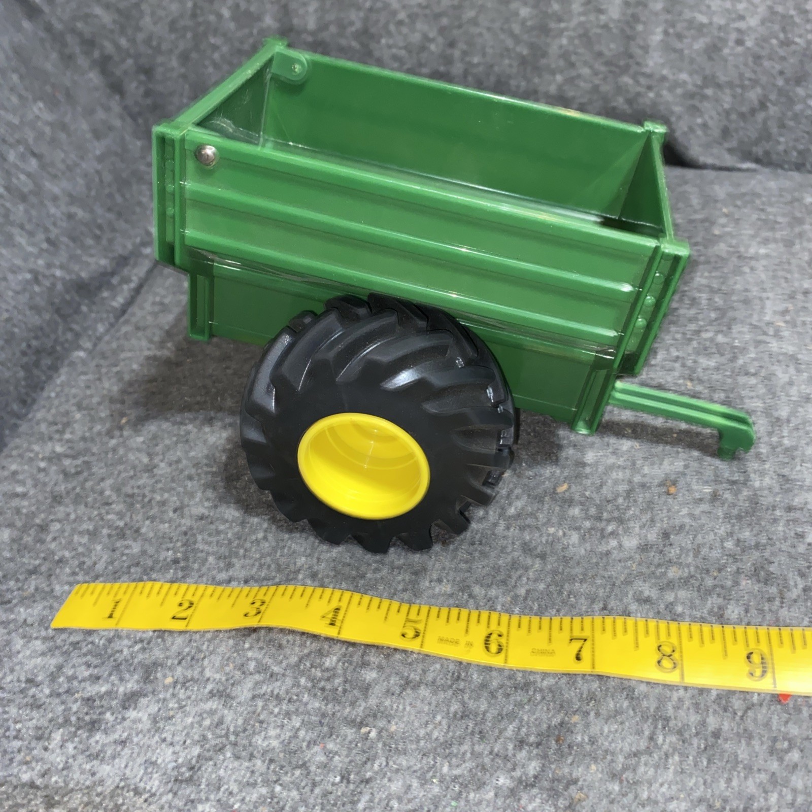 Ertl John Deere Monster Treads 1/32 Dump Trailer Grain Cart Wagon Farm Tractor
