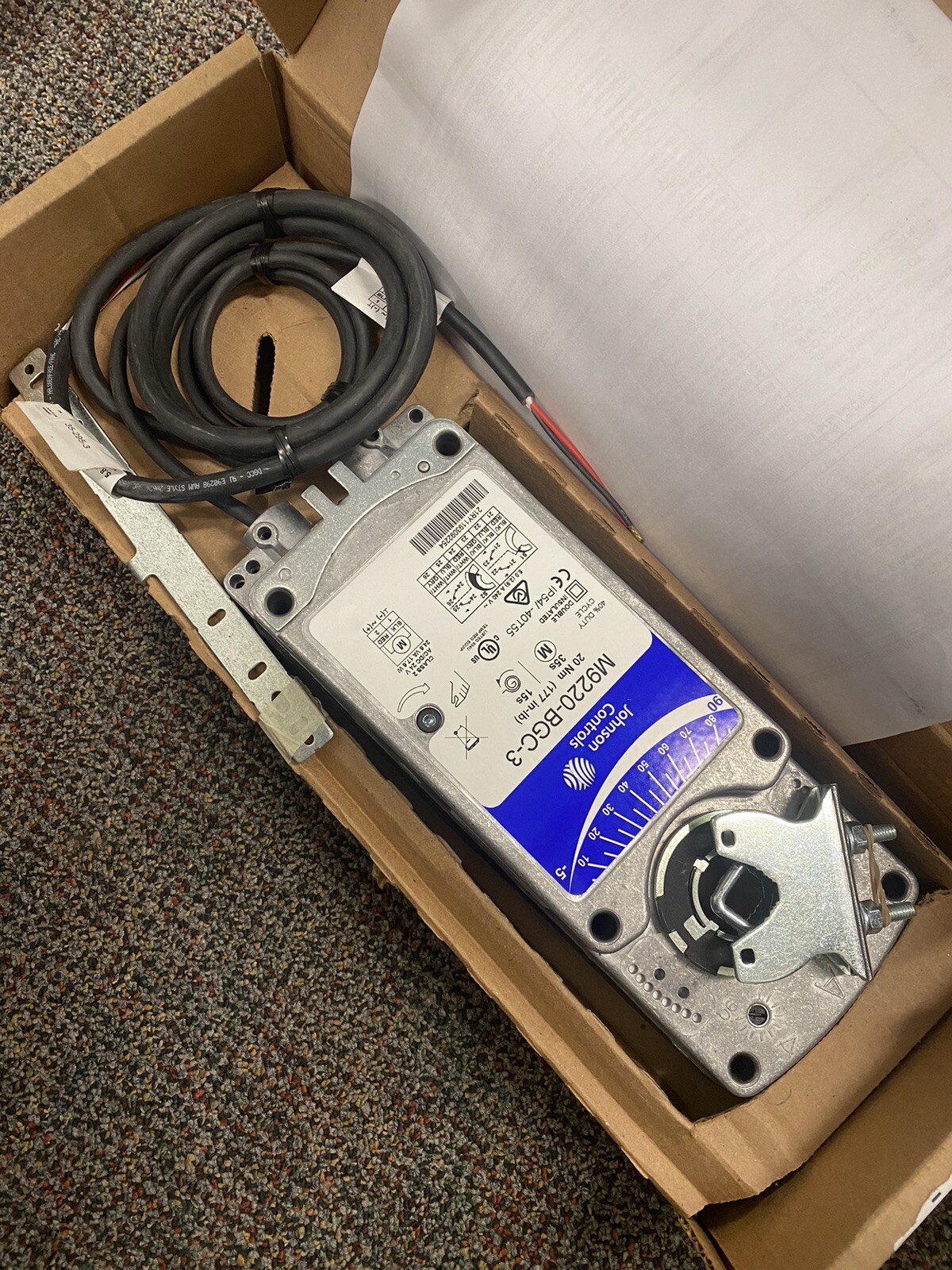 Johnson Controls M9220-BGC-3 M9220 24V On/Off Spring Return Actuator (177 lb-in)