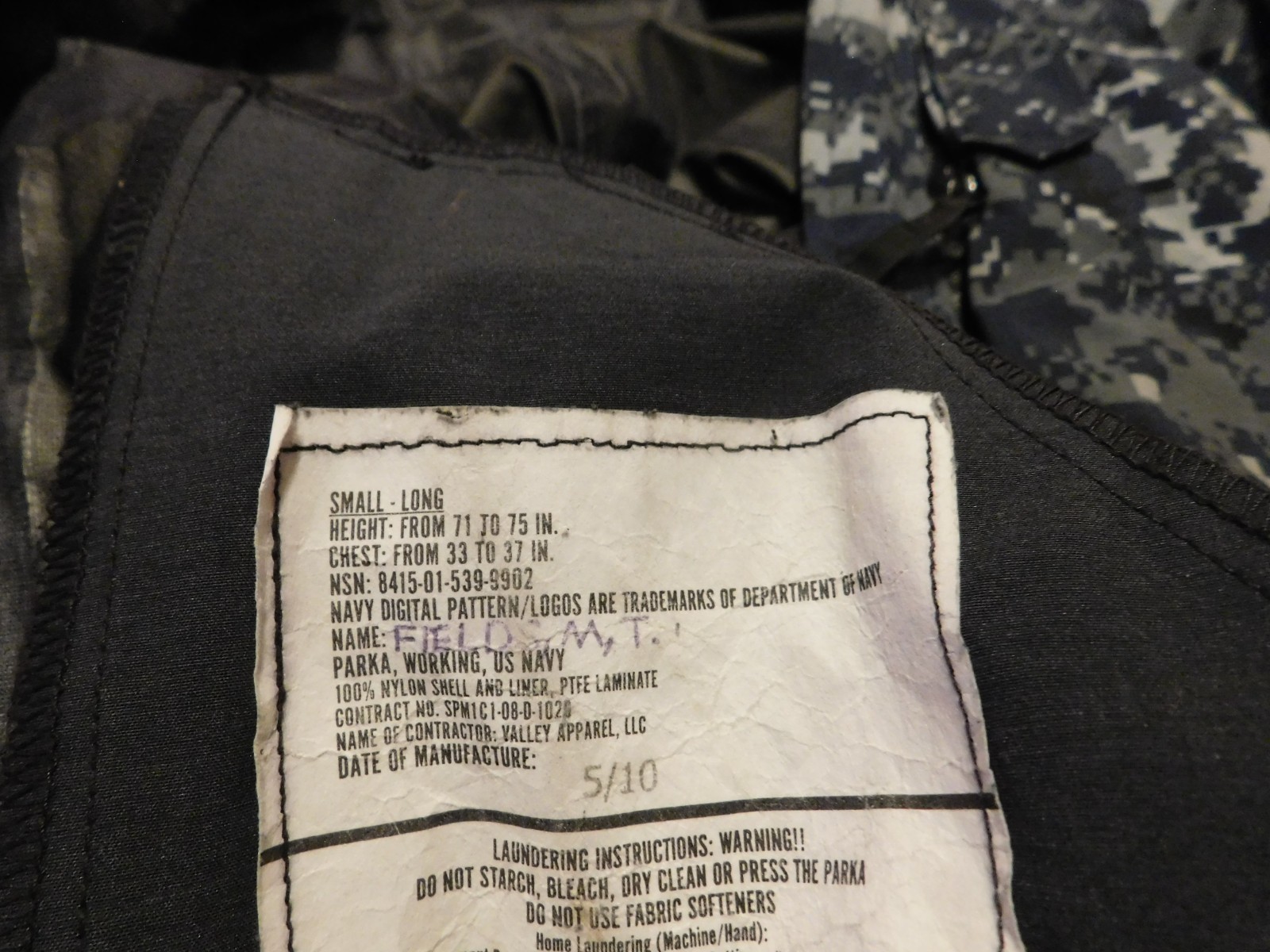 US NAVY WORKING PARKA SIZE SMALL - LONG