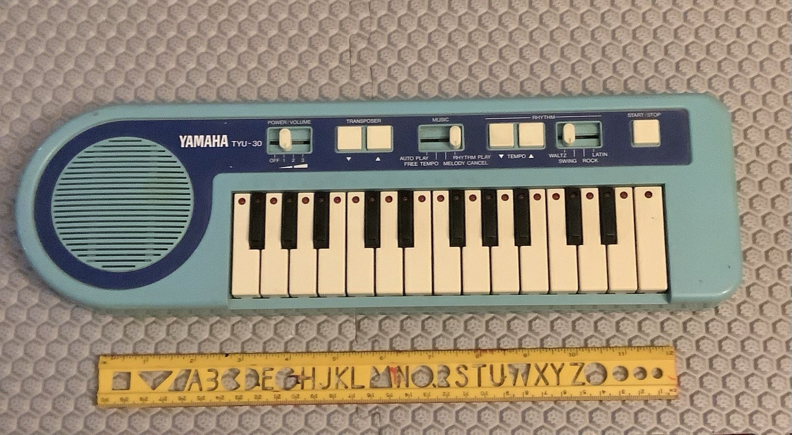 Vintage Yamaha TYU-30 Keyboard Tested And Working