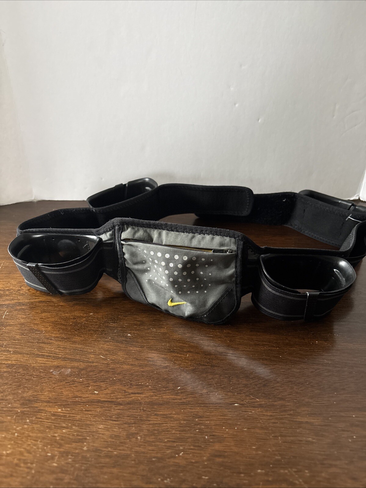 Nike Running/Hiking Water Hydration Belt/Waist Pack 4 Bottle Bottles Not Include