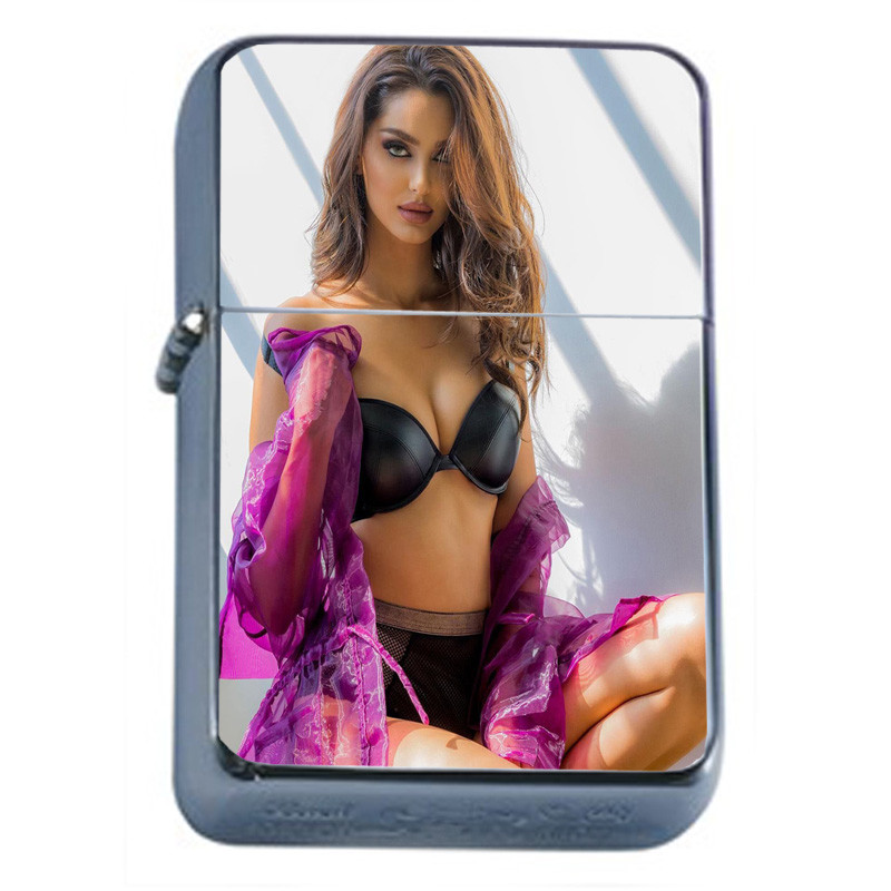 Persian Pin Up Girls D2 Flip Top Oil Lighter Wind Resistant