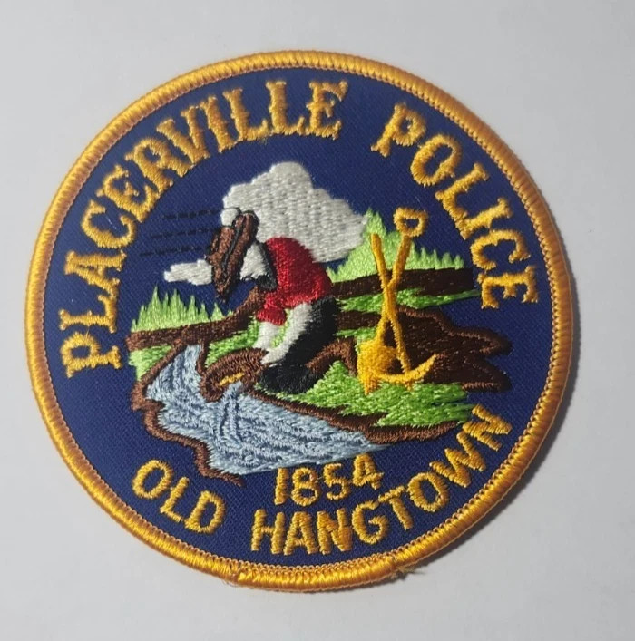 OLD HANGTOWN, PLACERVILLE, CA. CALIFORNIA POLICE SHOULDER PATCH - NEW CONDITION