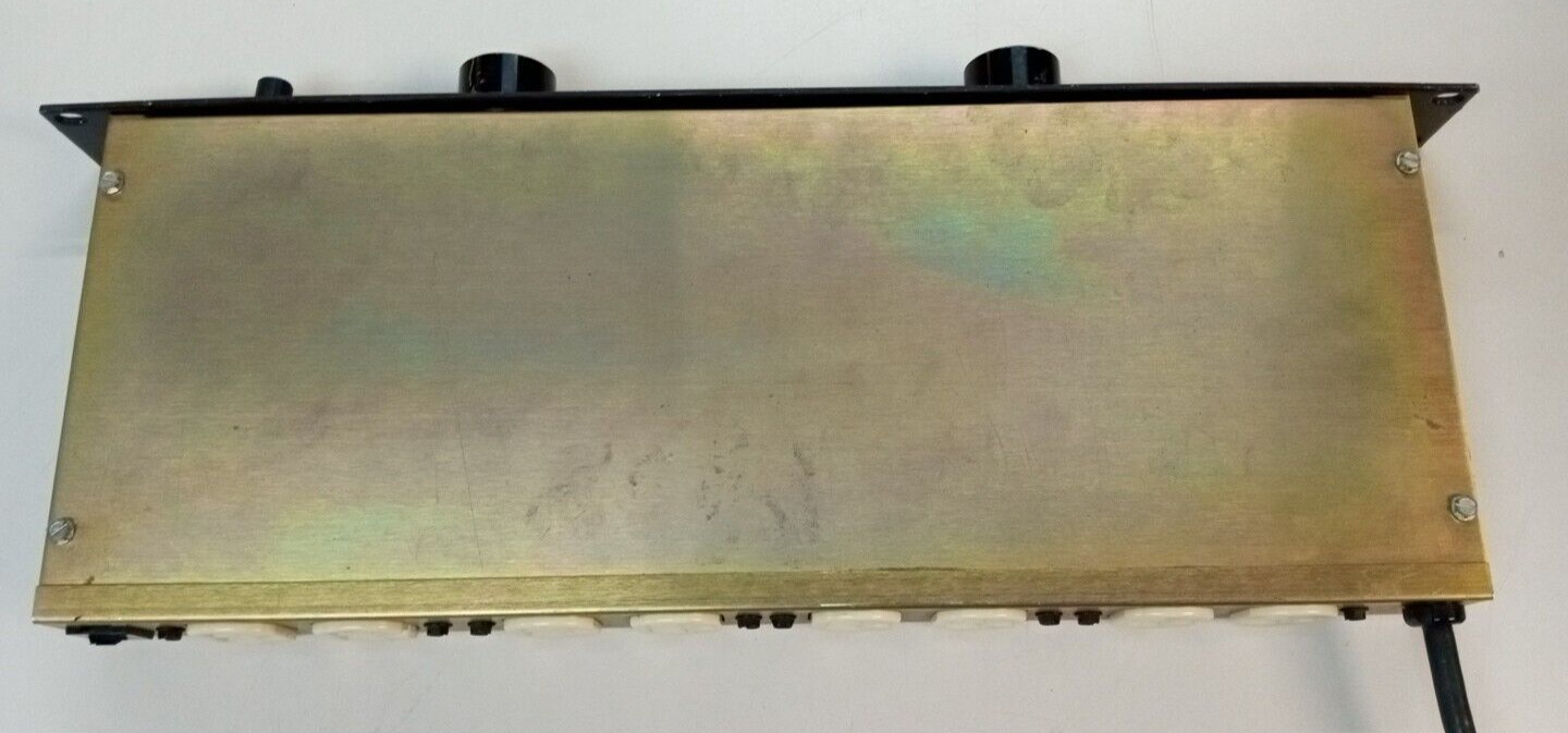 Furman PL-8 SMP Linear Filtering Power Conditioner and Light Modules