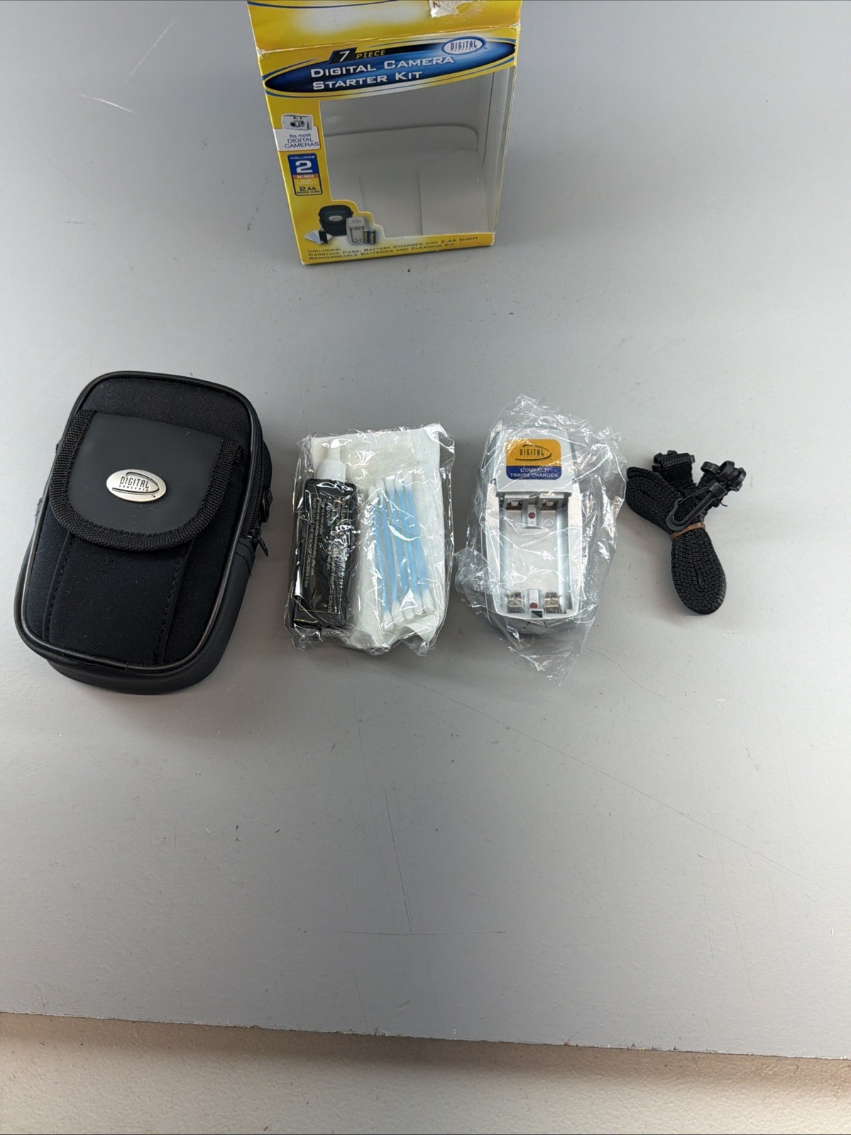 Digital Camera Case Digital Concepts 7pc Deluxe Digital Camera Case Starter Kit