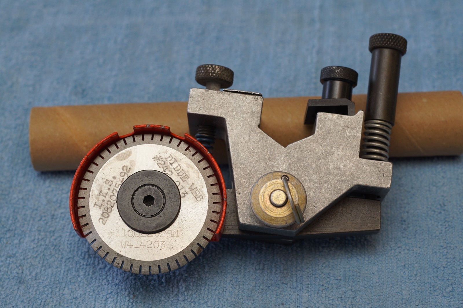 Didde Web Press Hex Type Perf Wheel Holders #319-592  (4-Holders)