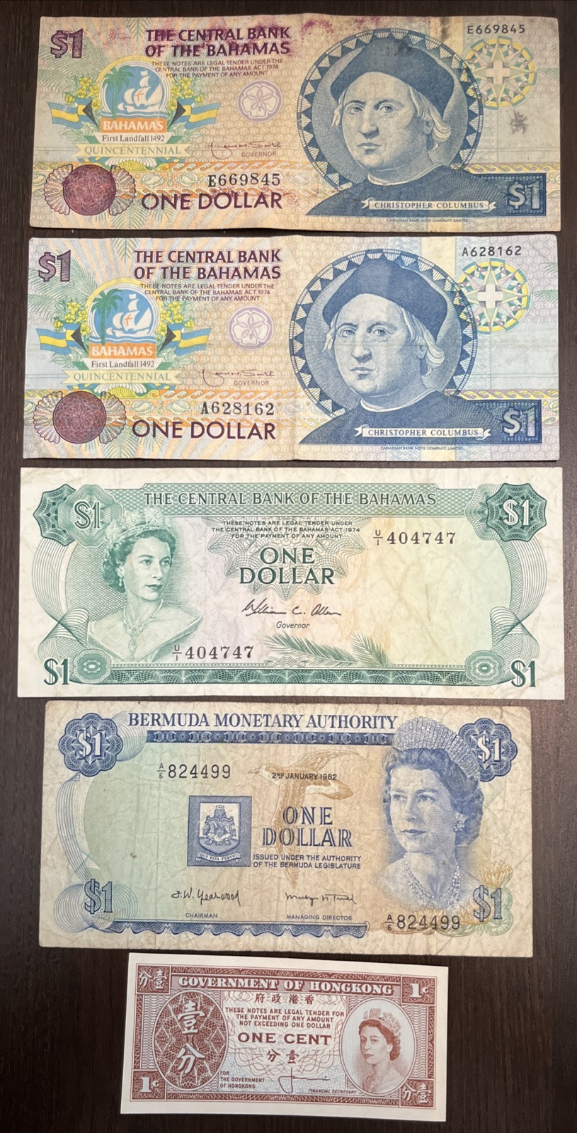BAHAMAS 1974 $1 BERMUDA 1982 $1 HONG KONG 1c YOUNG QUEEN SOME UNC 5 Banknotes