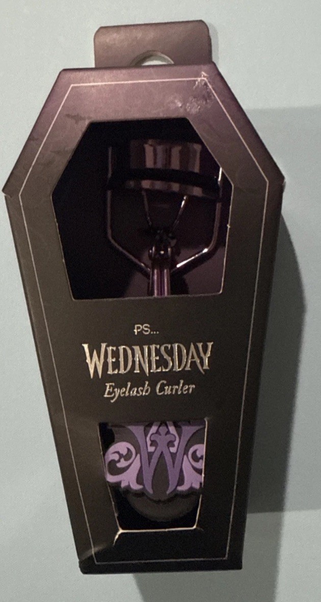 Wednesday Eyelash Curler Cool New