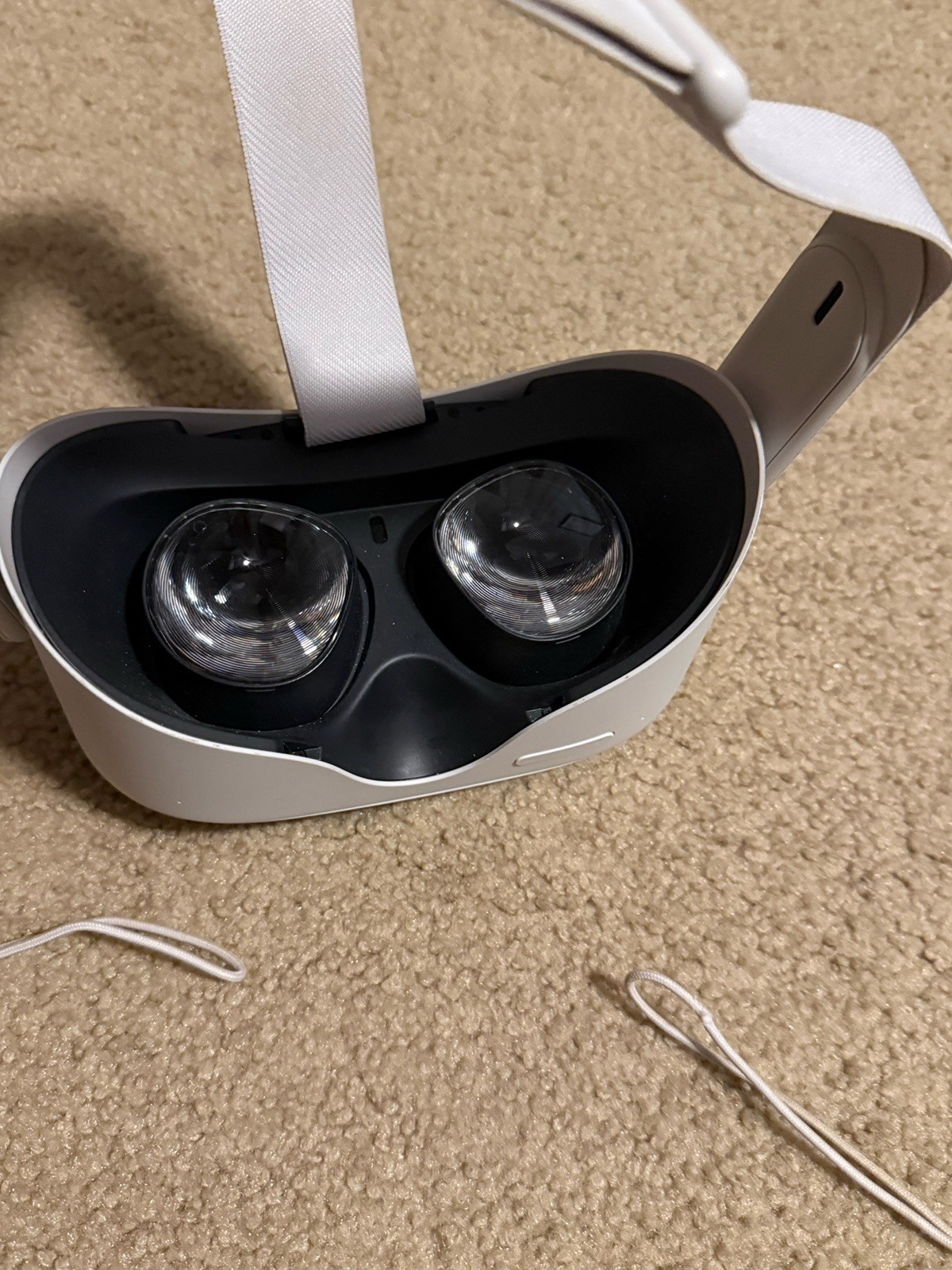 Oculus Quest 2 64GB VR System KW49CM #319