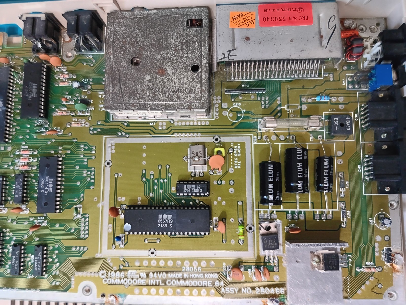 RECAPPED, CLEANED, TESTED, WORKING NTSC Commodore 64.