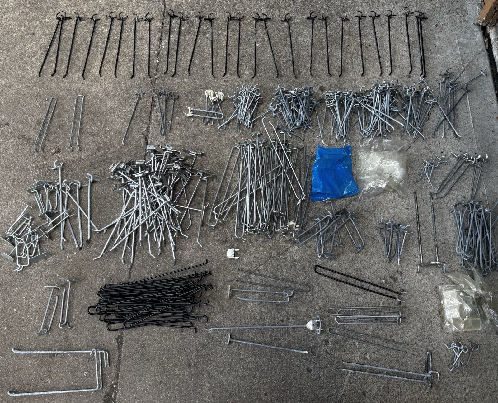 Peg Board Slat Wall Hook Mixed Lot 333 Pieces 40 Pounds