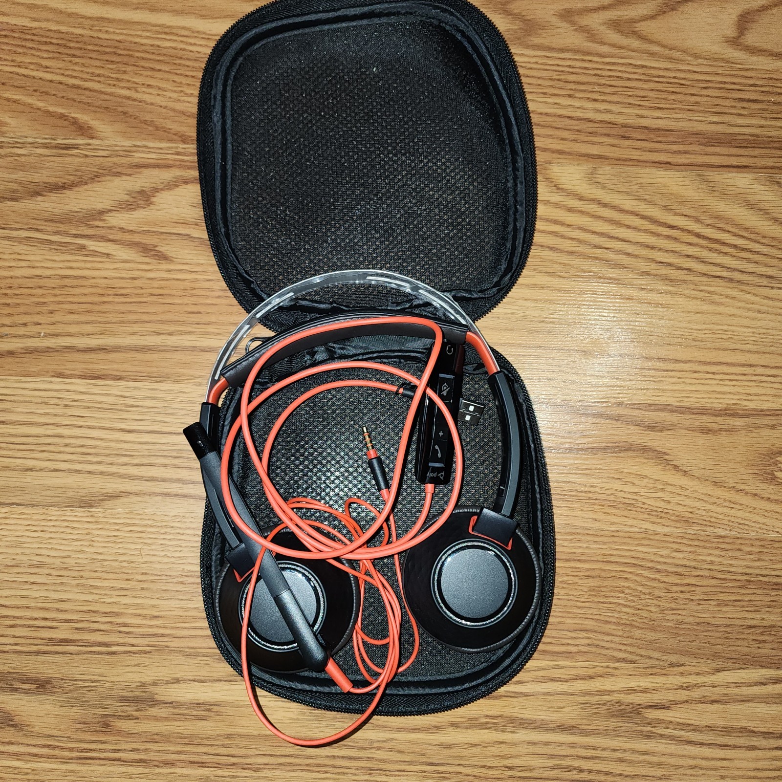 Poly Plantronics Blackwire C5220 Stereo USB Headset w/ Case 3.5mm