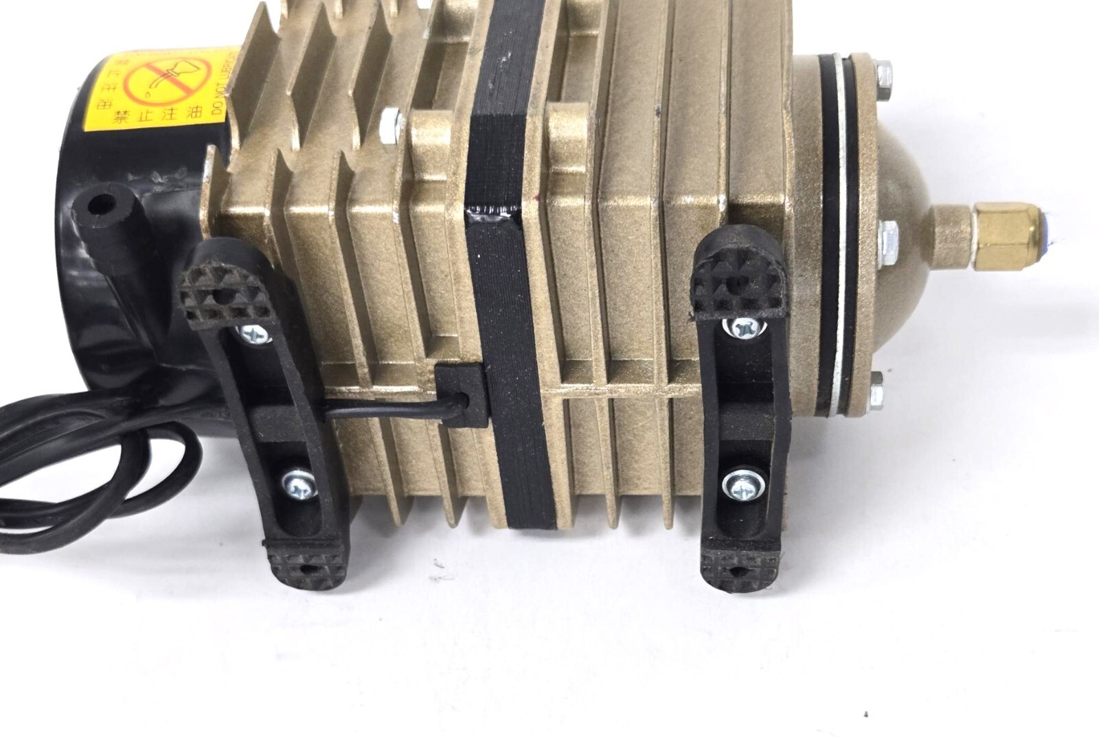 ZHOU EIERMA MECHANICAL & ELECTRICAL CO ELECTROMAGNETIC AIR PUMP