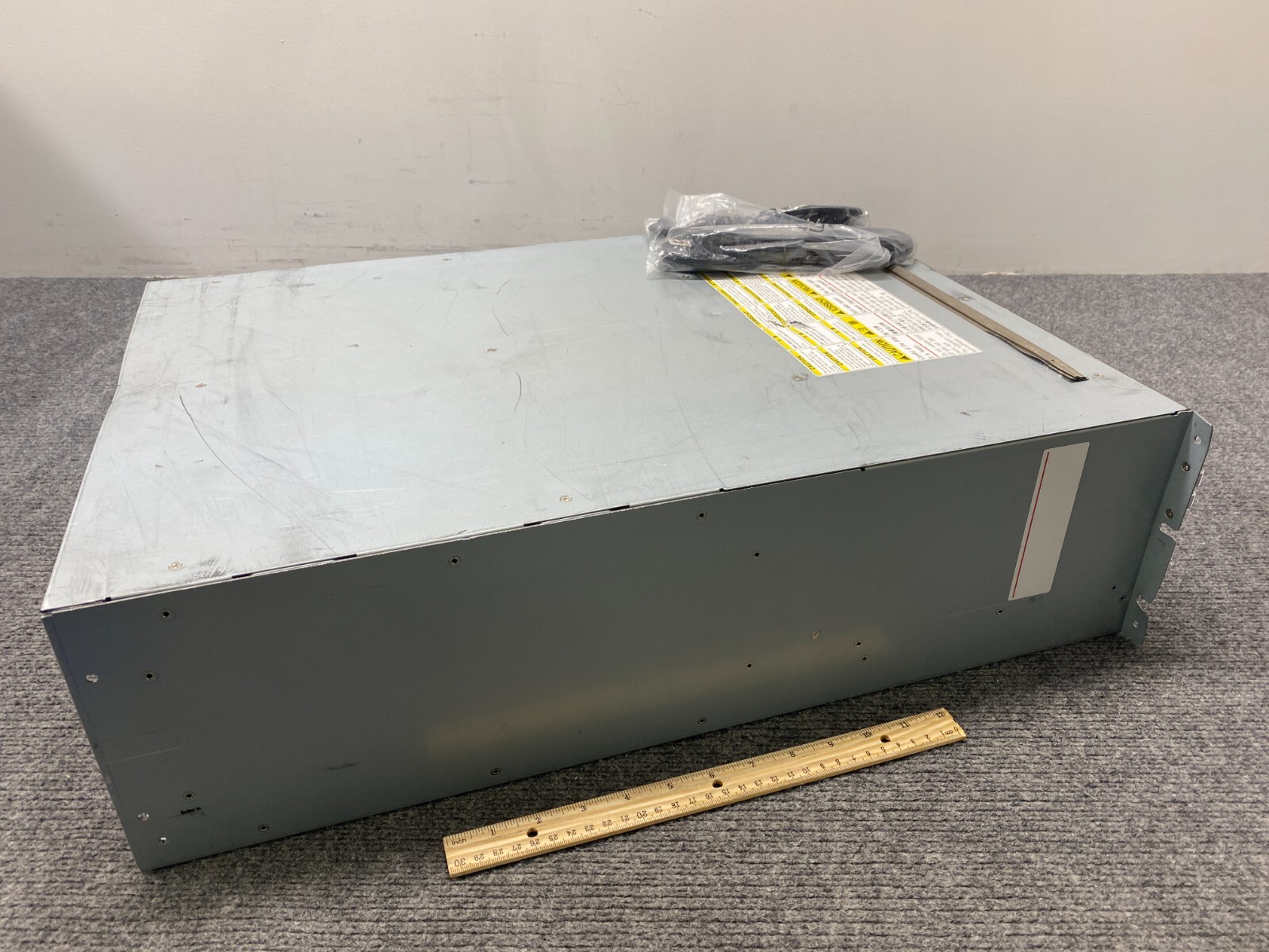 Hitachi DF800-RK2 Storage Array Chassis w/ N1K Backup Battery (x2) & Cords
