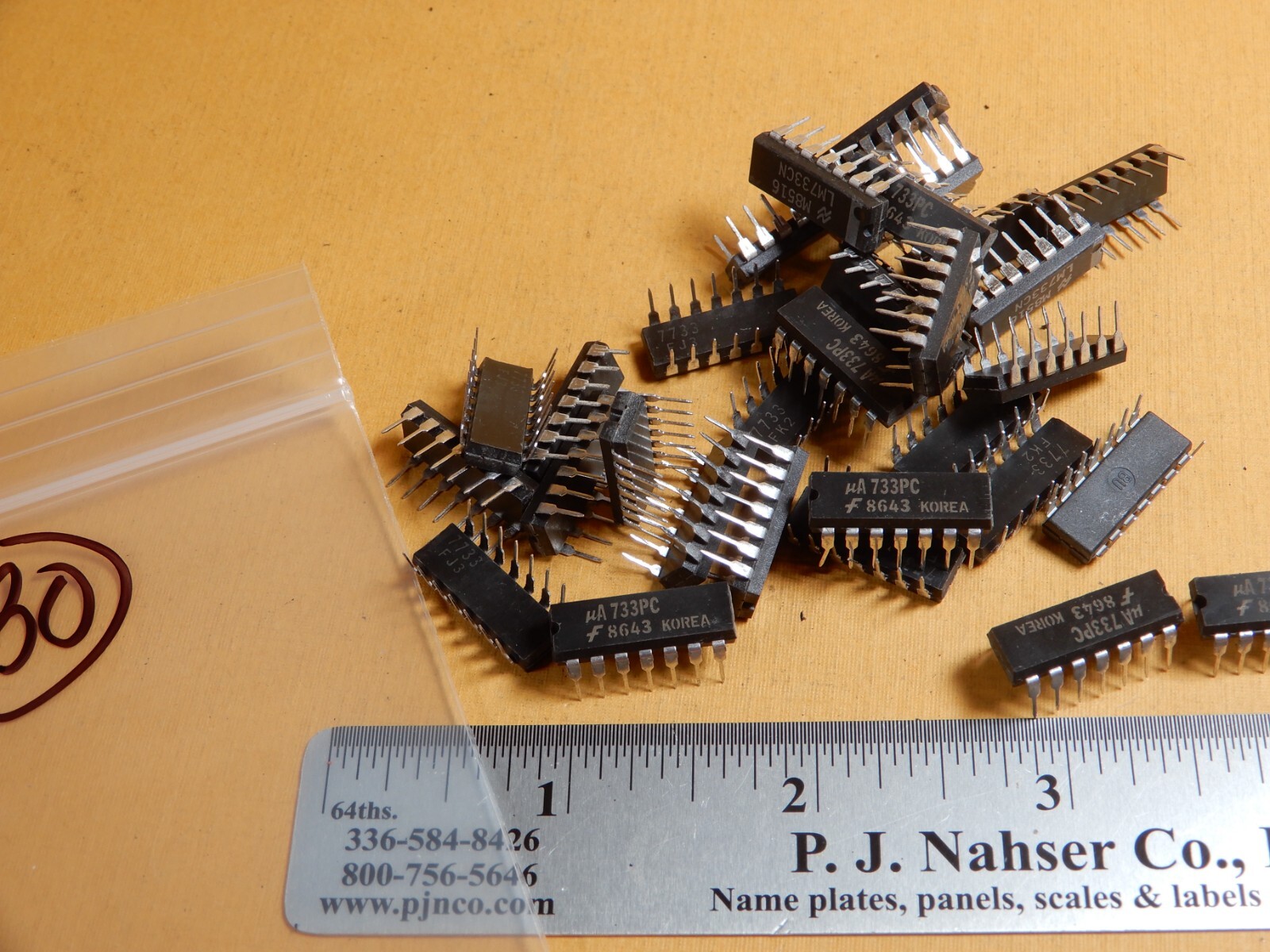 Fairchild uA733PC Differential Video Amplifier IC's Qty 30 NOS